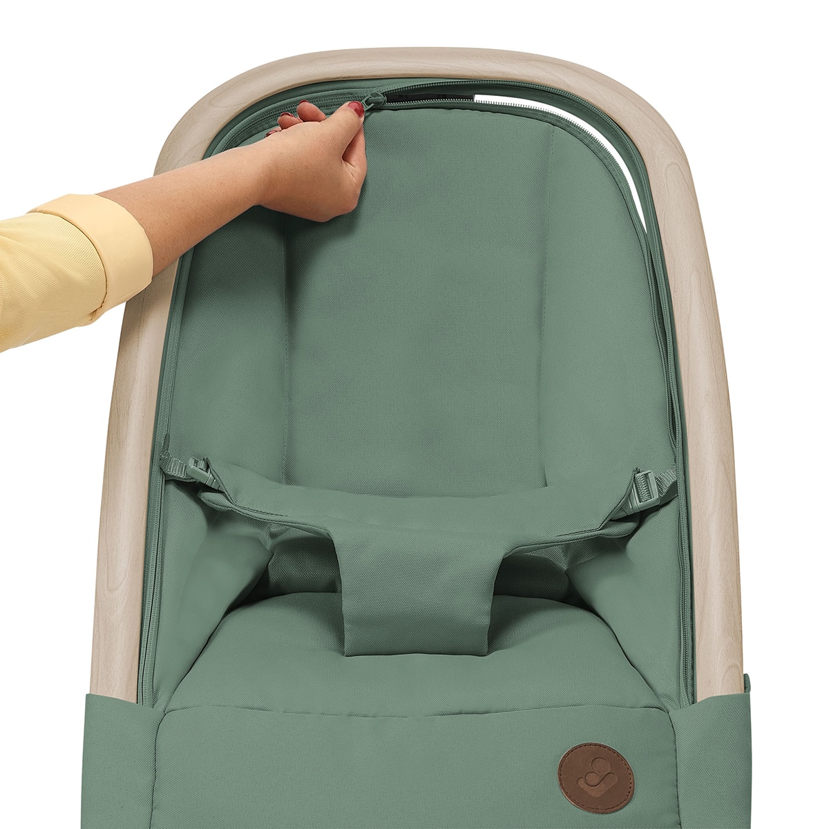 Hamaca Kori Maxi-Cosi con arco de juegos, hasta los 15kg - Verde militar Verde militar-11