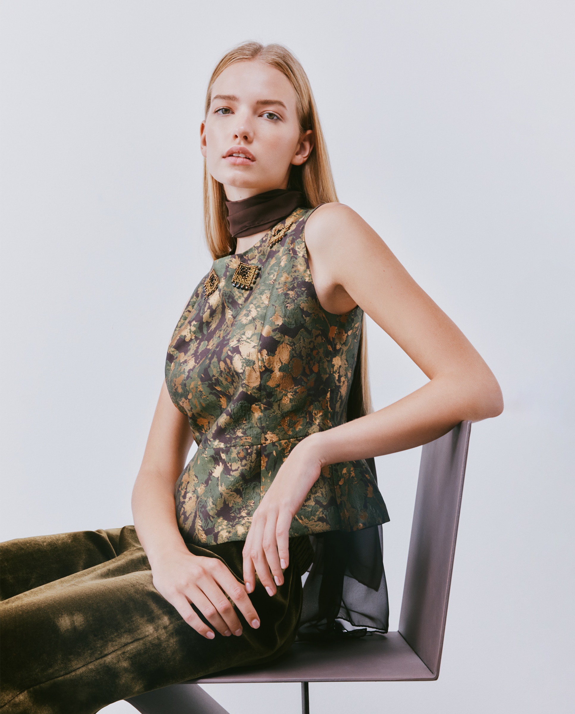Imagen 0 de Top sin manga estampado de mujer Verde