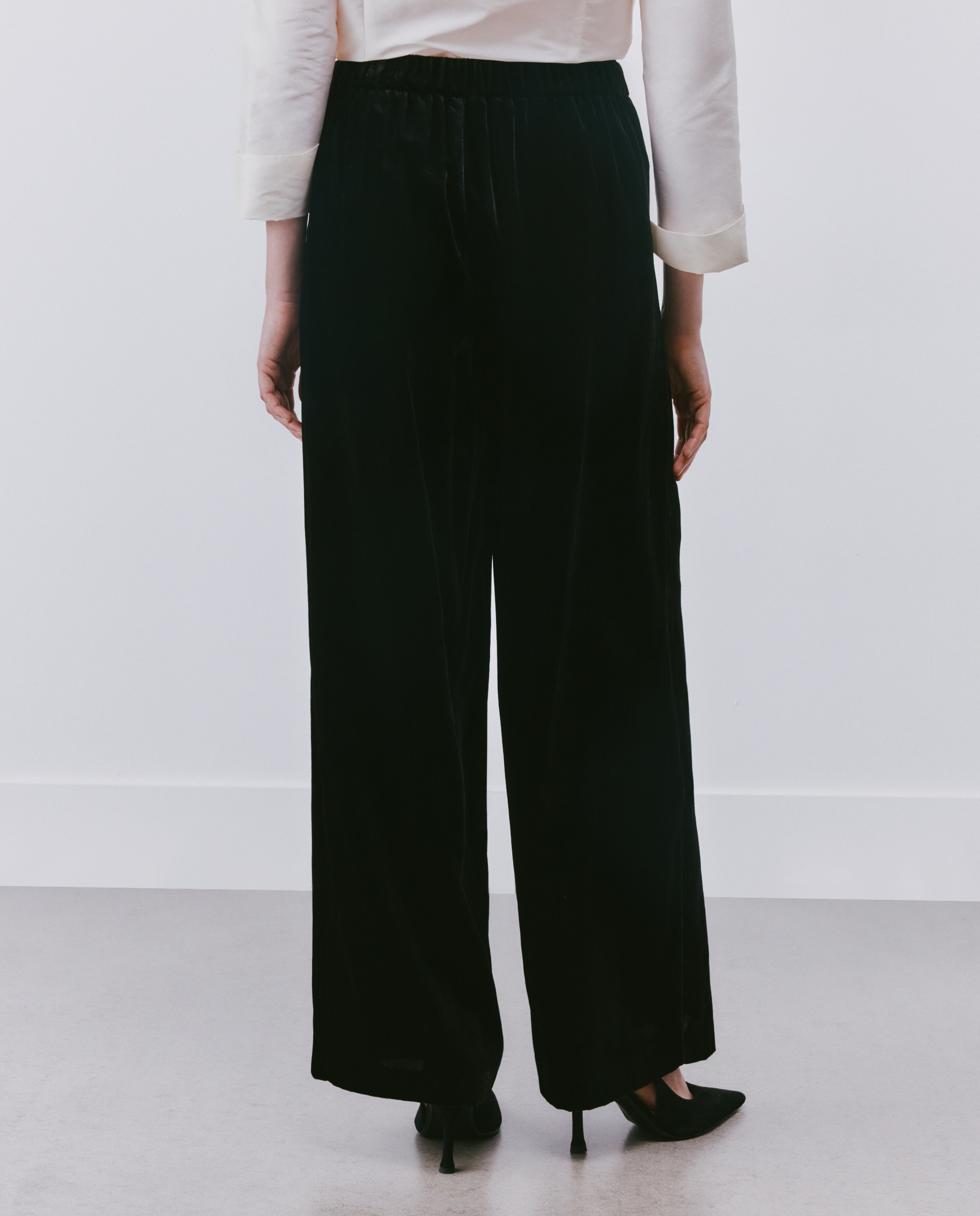 Pantalón recto de mujer de terciopelo - Woman Fiesta El Corte Inglés - Negro Negro-3