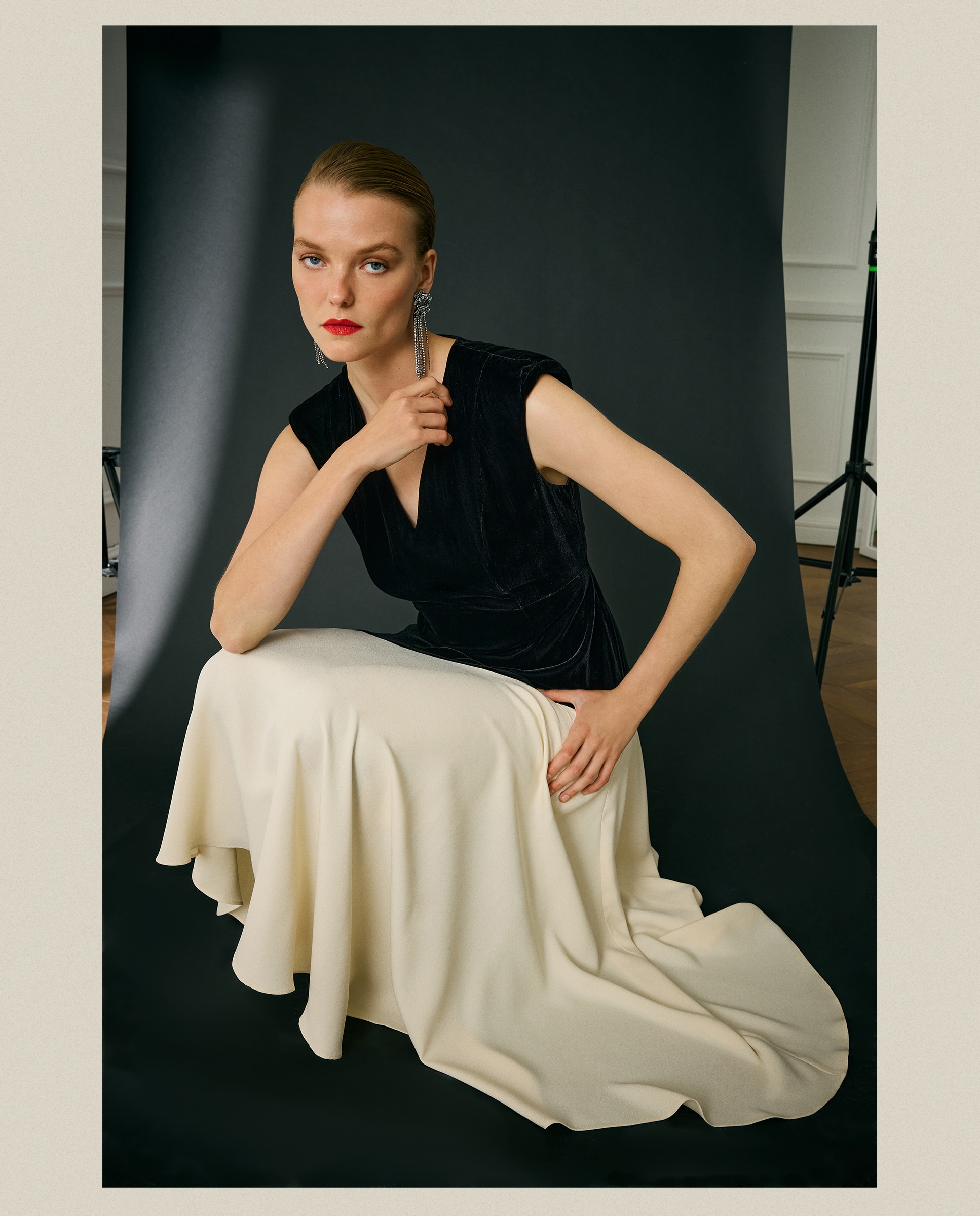 Vestido Curto sem Mangas Preto-2