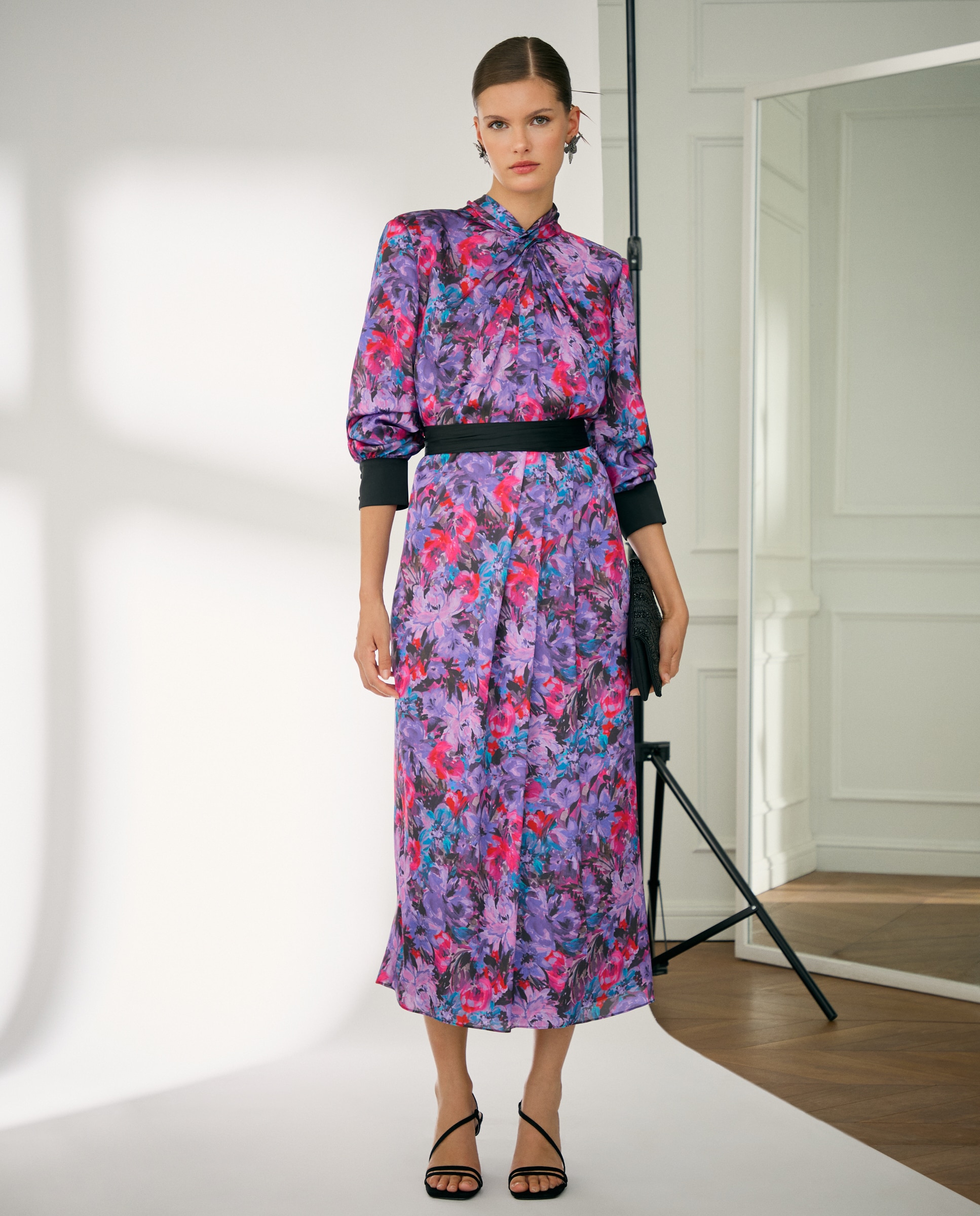 Imagem 0 de Vestido Fluido com Manga Comprida