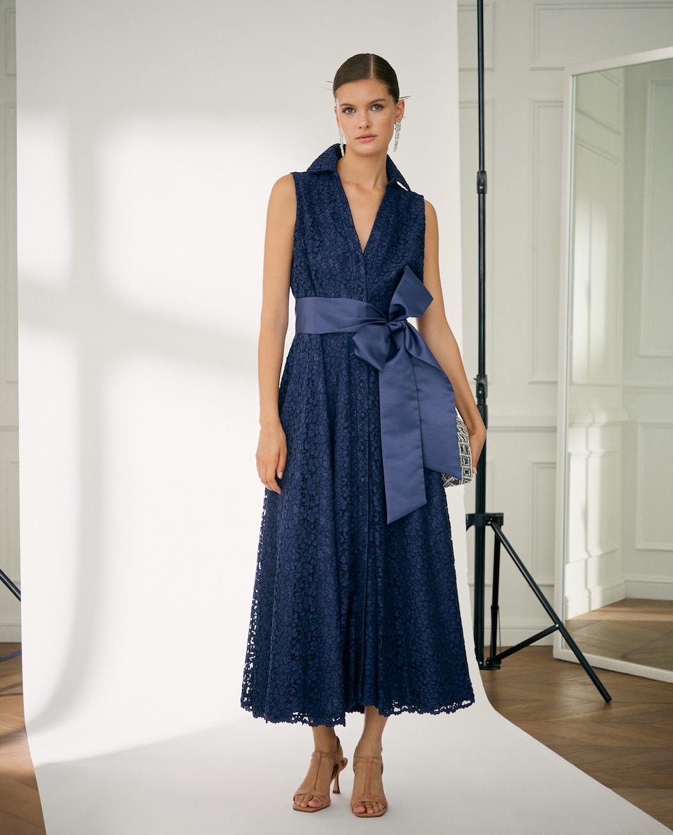 Vestido Curto Tipo Camiseiro com Renda 440 Azulão-1