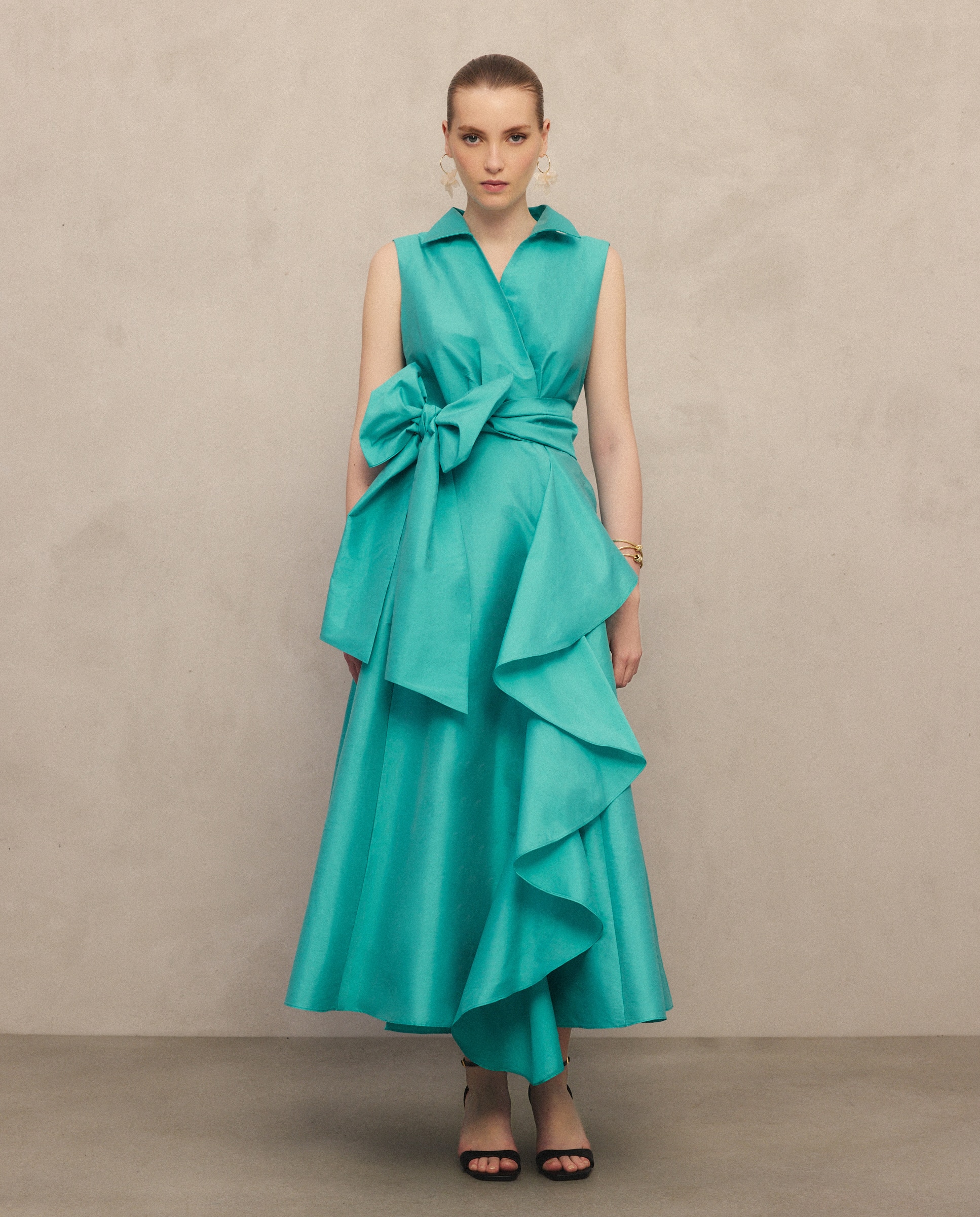 Imagem 0 de Vestido midi com volume