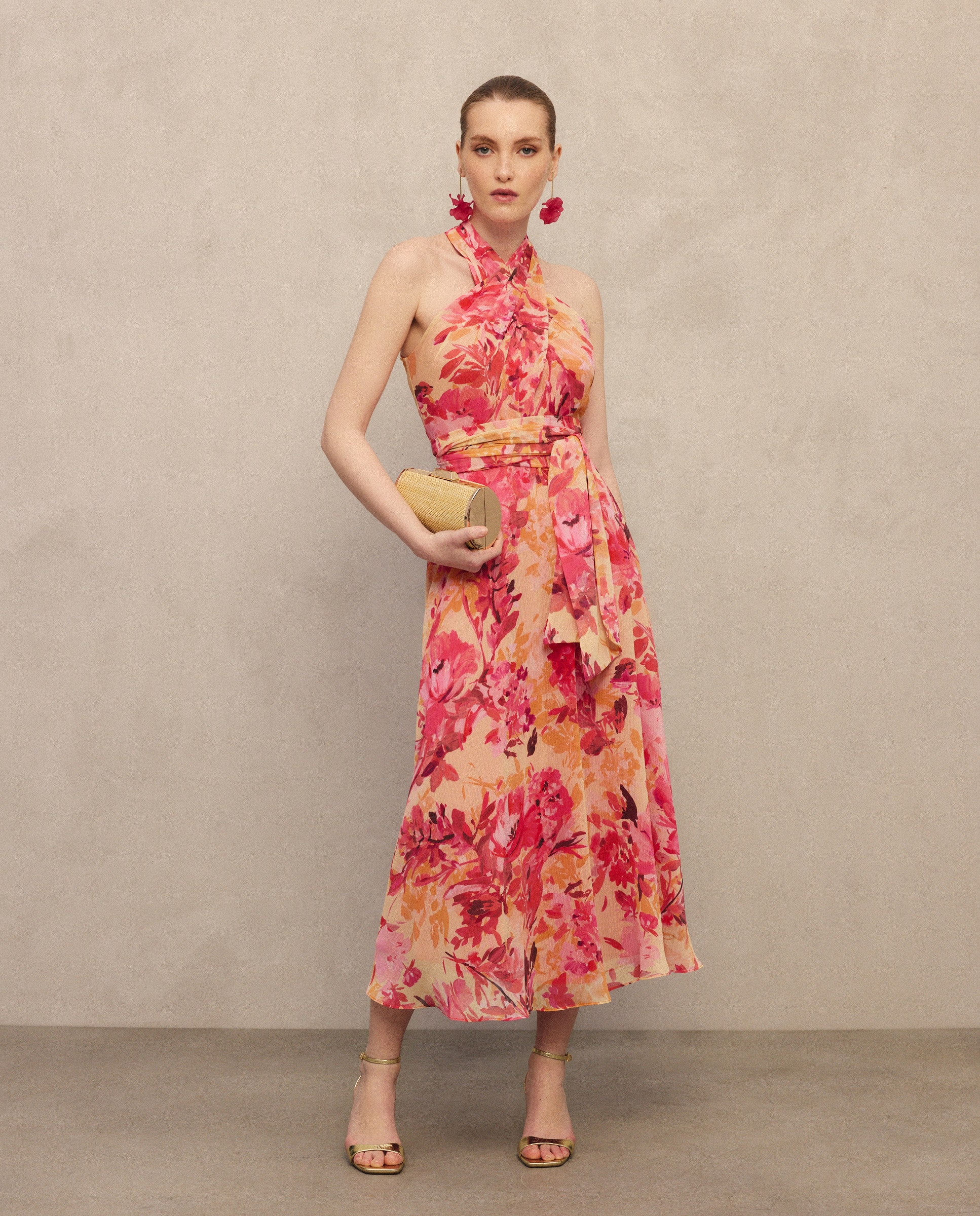 Imagem 0 de Vestido Midi com Gola Halter