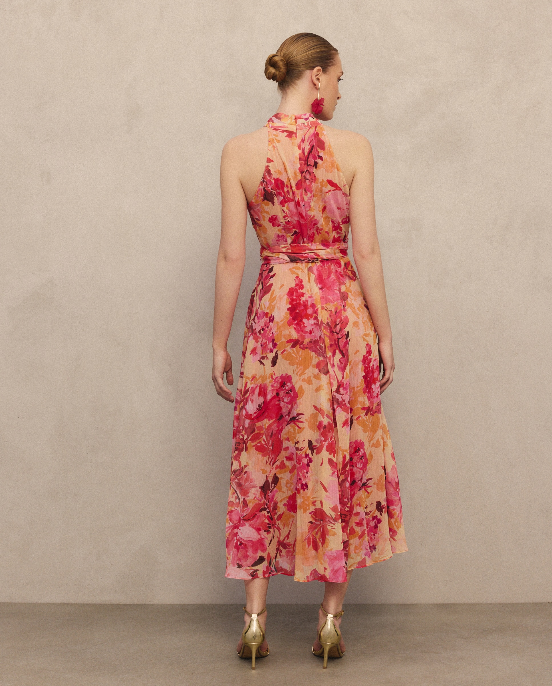Vestido Midi com Gola Halter Vermelho-3