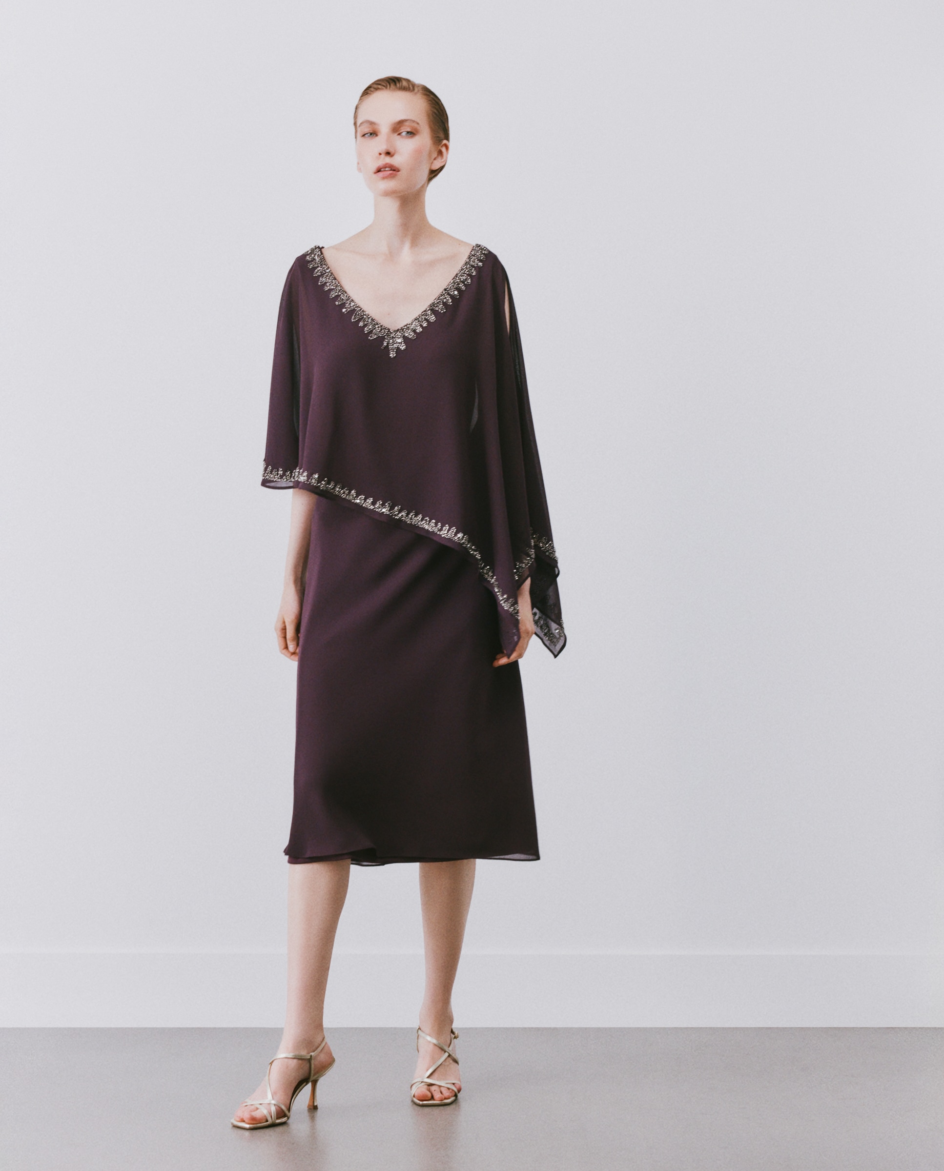 Vestido corto con pedrería en capa - Woman Fiesta El Corte Inglés - 291 Berenjena 291 Berenjena-2