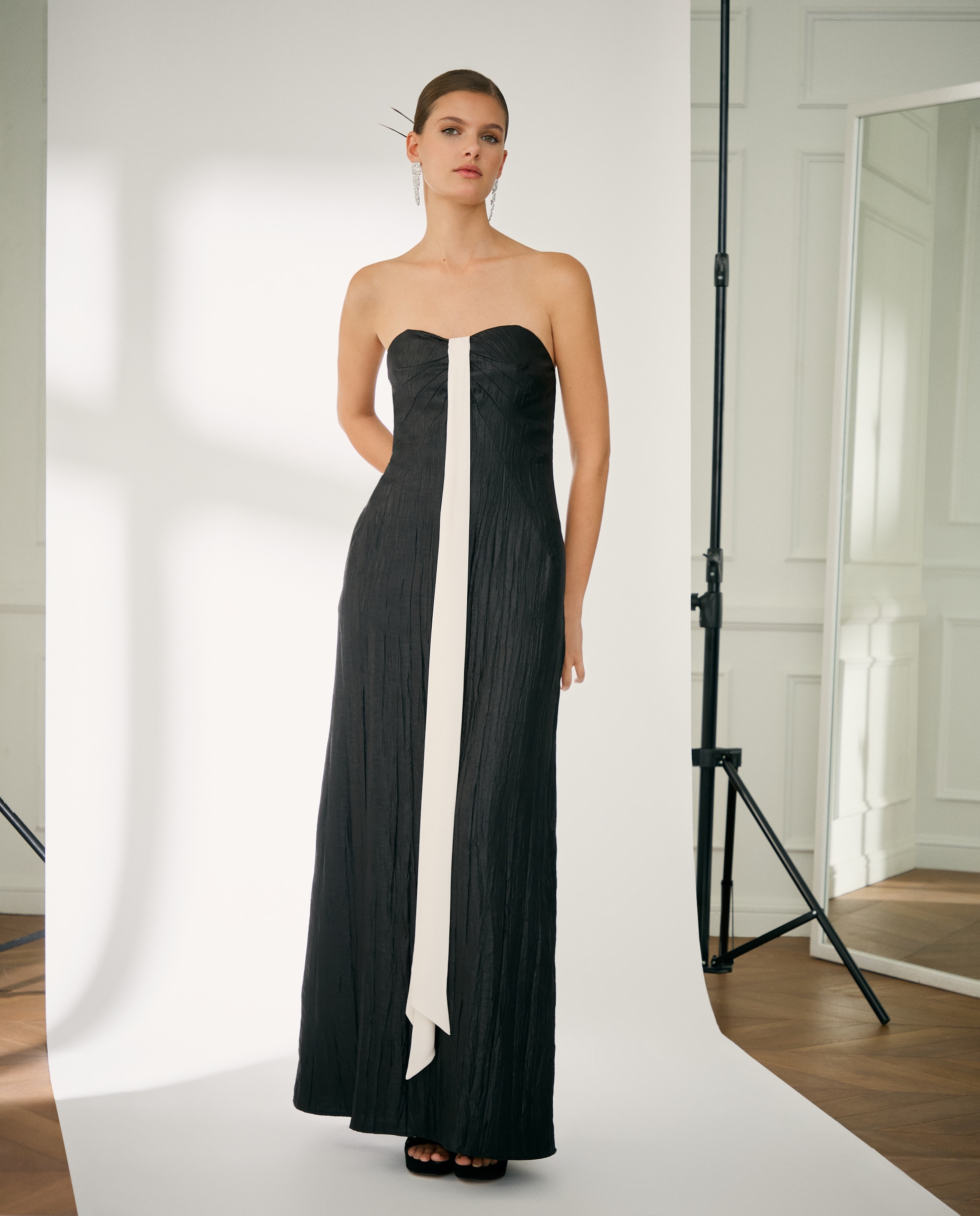 Vestido comprido com decote caicai Preto-1