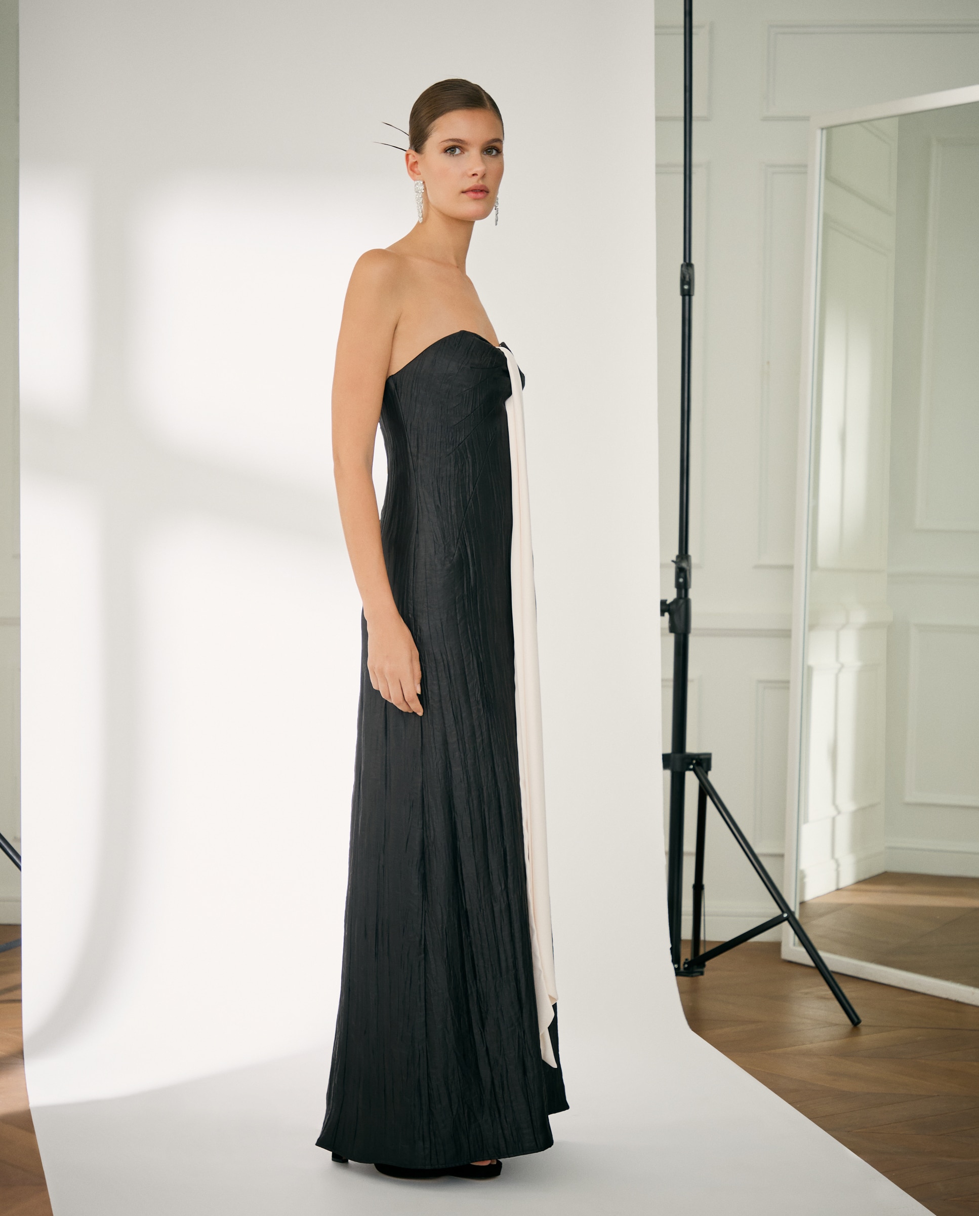 Vestido comprido com decote caicai Preto-2