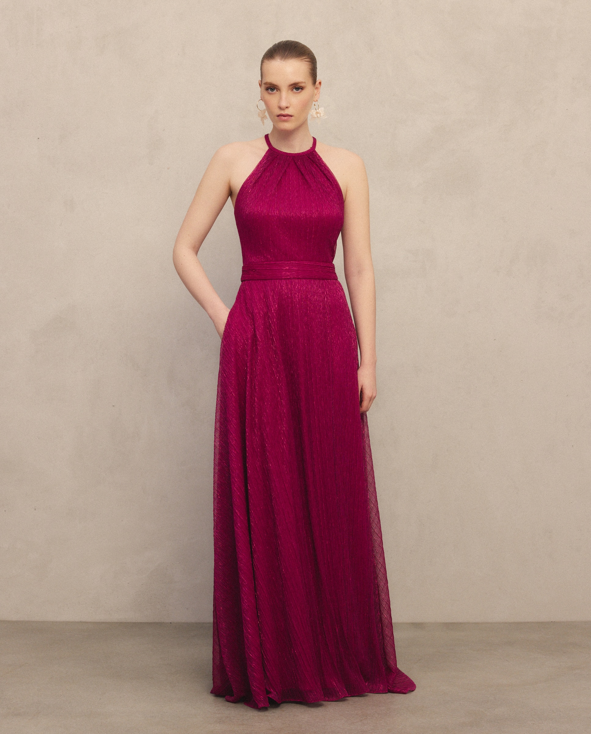 Imagem 0 de Vestido Comprido de Malha de Fio Metalizado