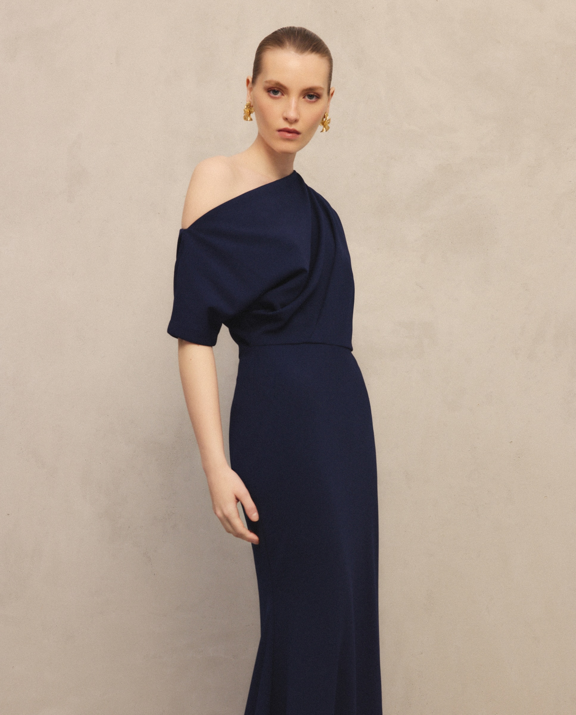 Vestido Comprido com Top Assimétrico de Crepe Azul-marinho-3