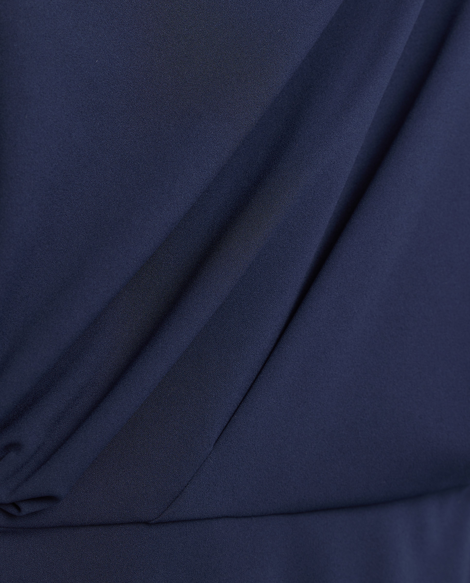 Vestido Comprido com Top Assimétrico em Cetim Azul-marinho-6