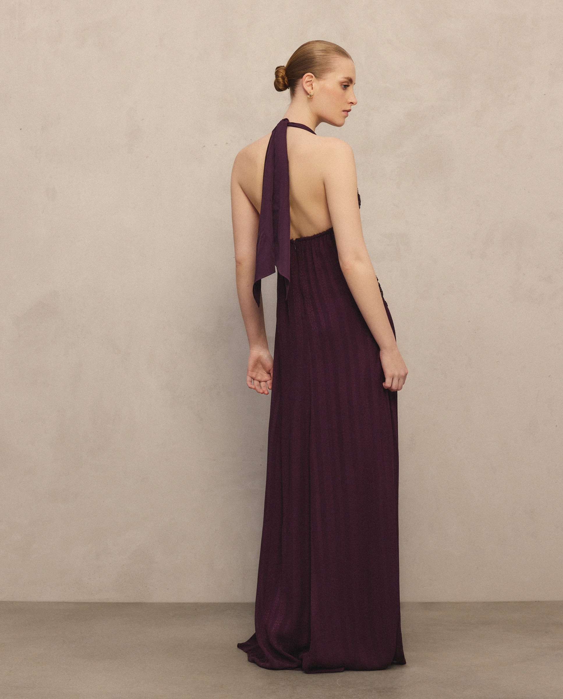 Vestido largo con pedrería y escote halter - Woman Fiesta El Corte Inglés - 291 Berenjena 291 Berenjena-3