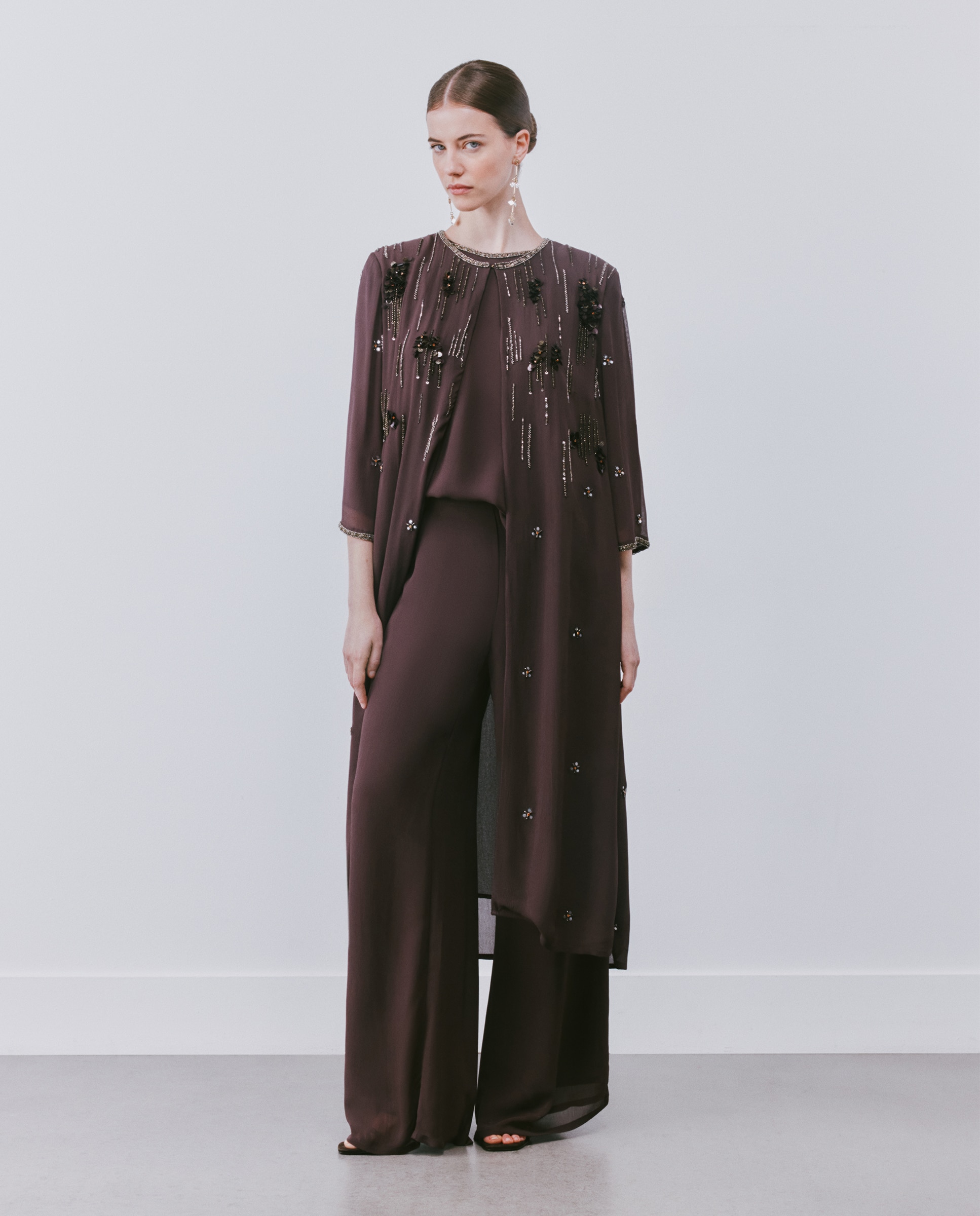 Imagem 0 de Conjunto de Chiffon com Pedraria