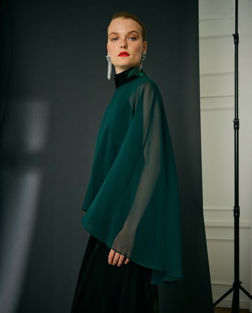 Imagem 0 de Capa de Chiffon Lisa