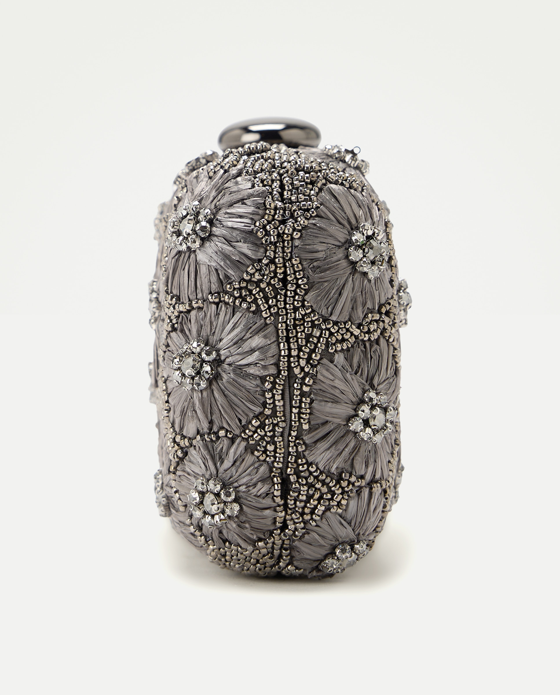 Mala Clutch de Ráfia e Pedraria com Forma de Flores Prateado envelhecido-2