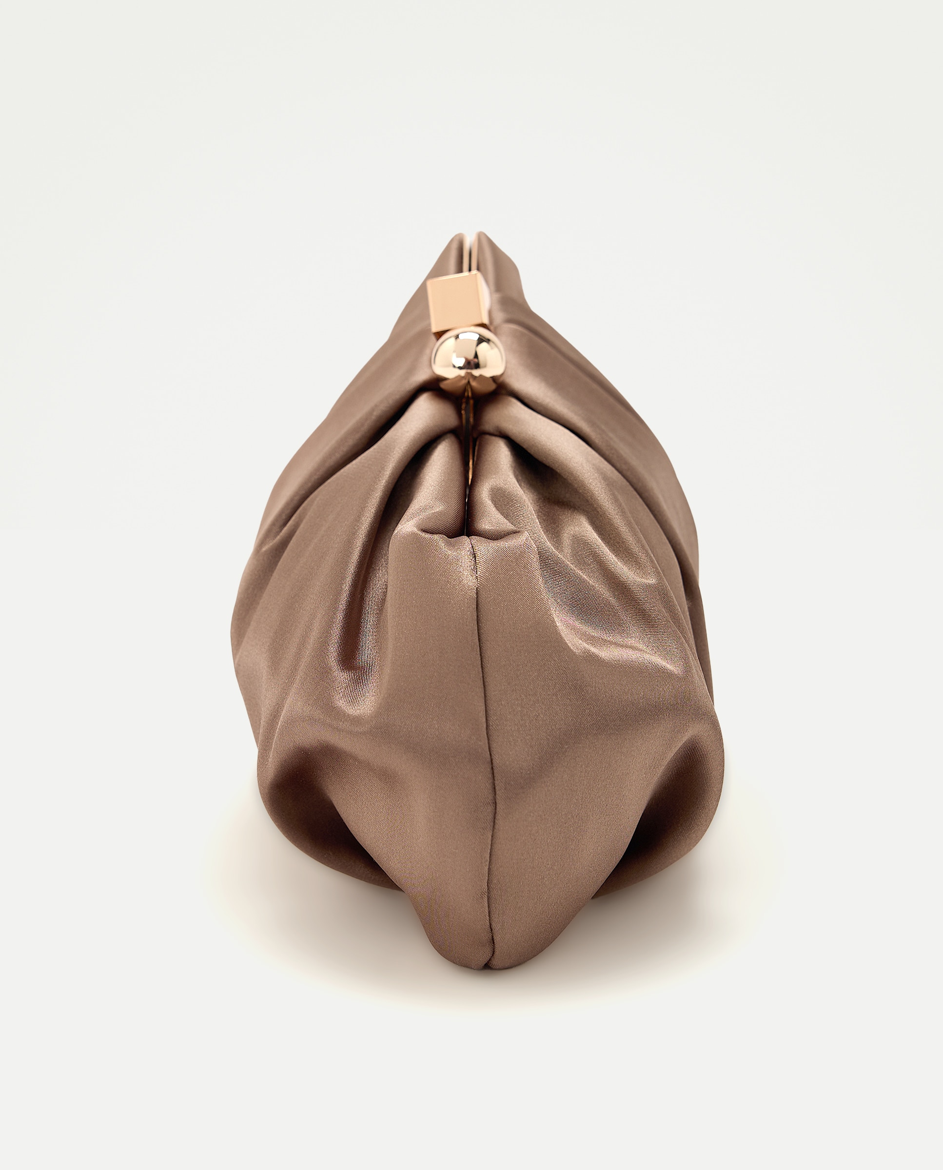 Mala Tipo Clutch Assimétrica 391 Ouro Velho-2