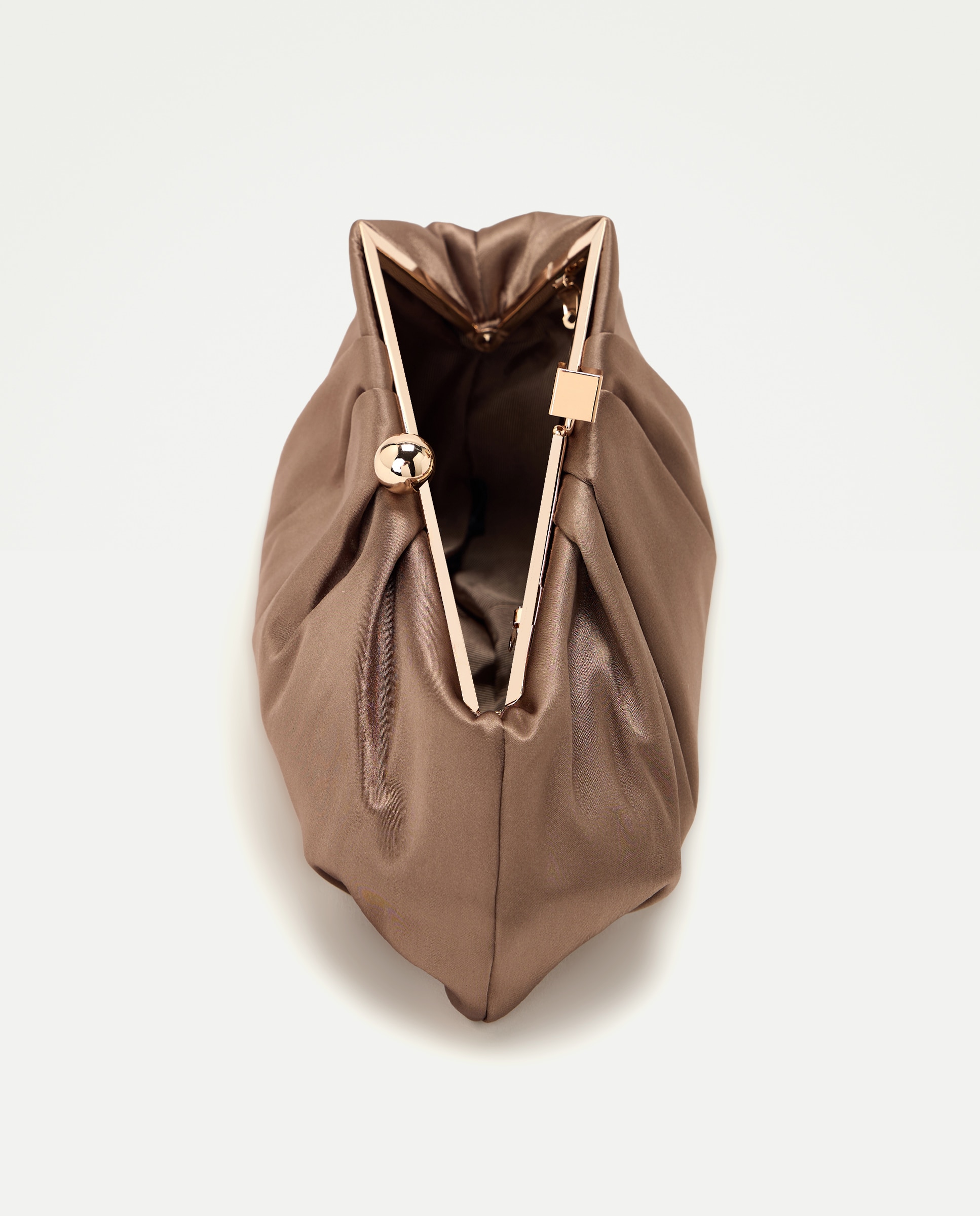 Mala Tipo Clutch Assimétrica 391 Ouro Velho-5