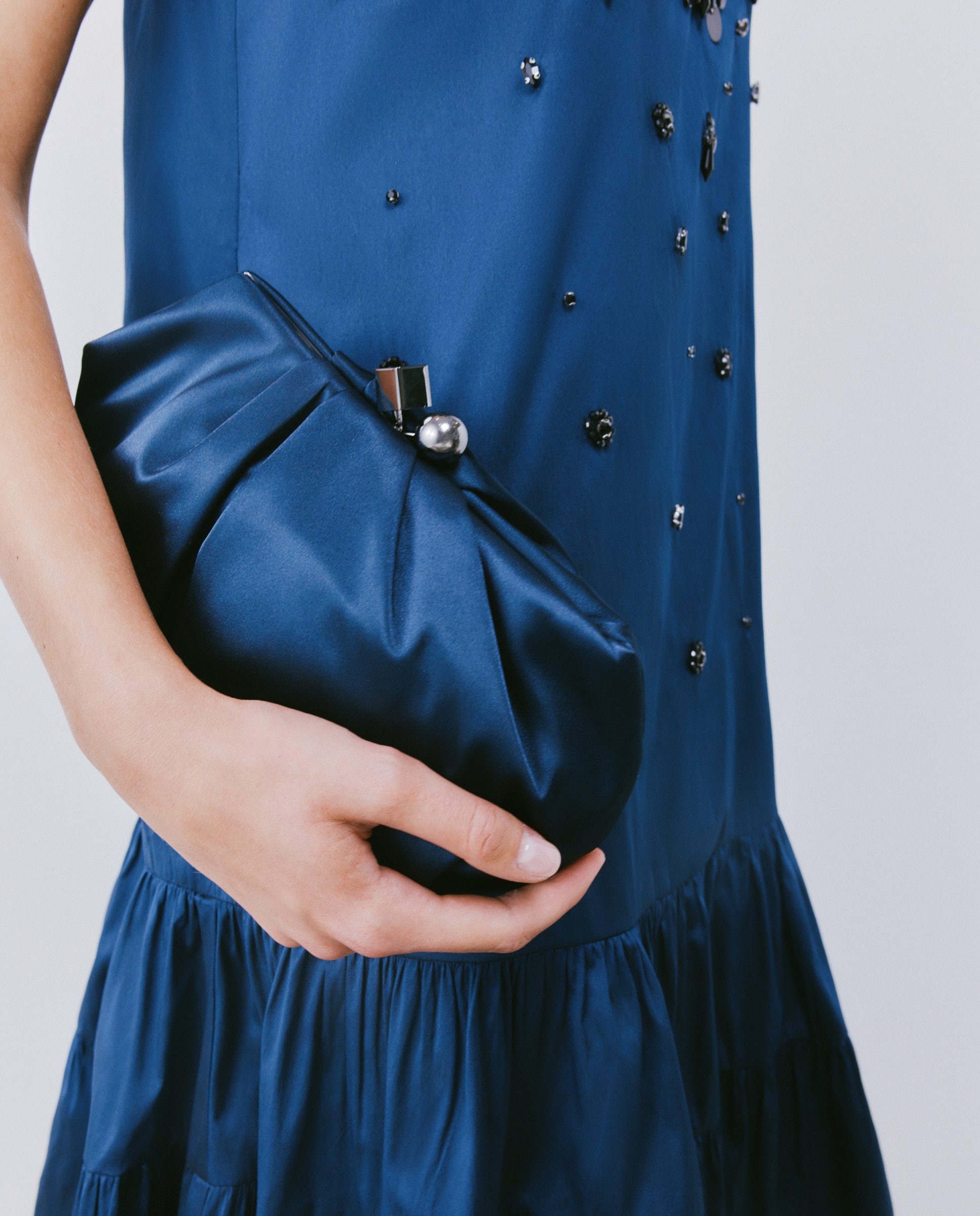 Mala Tipo Clutch Assimétrica Azul-marinho-7