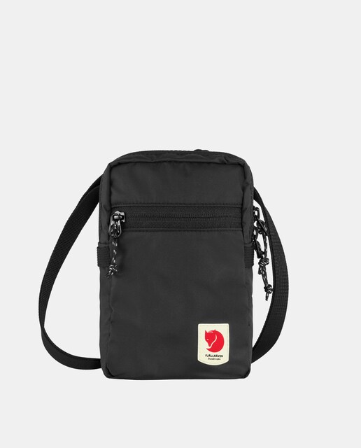 Bandolera pequeña High Coast Pocket de nylon reciclado en ocre con cremallera