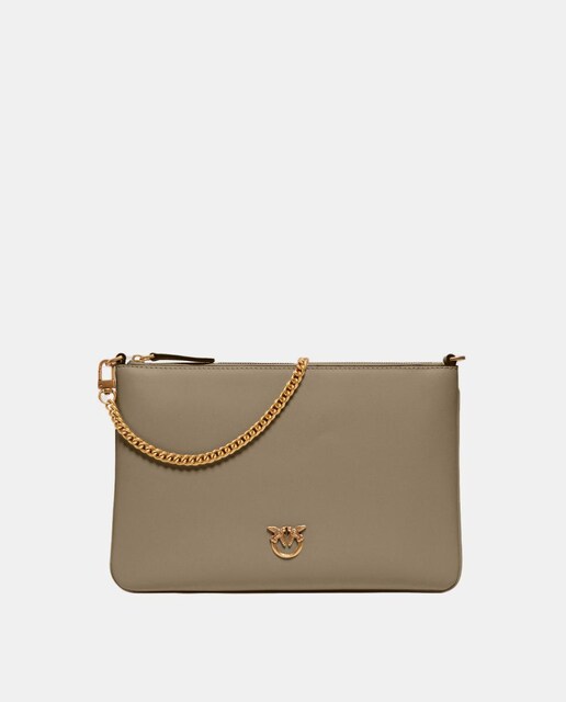 Imagem 0 de Carteira de tiracolo em pele preta com alça de corrente