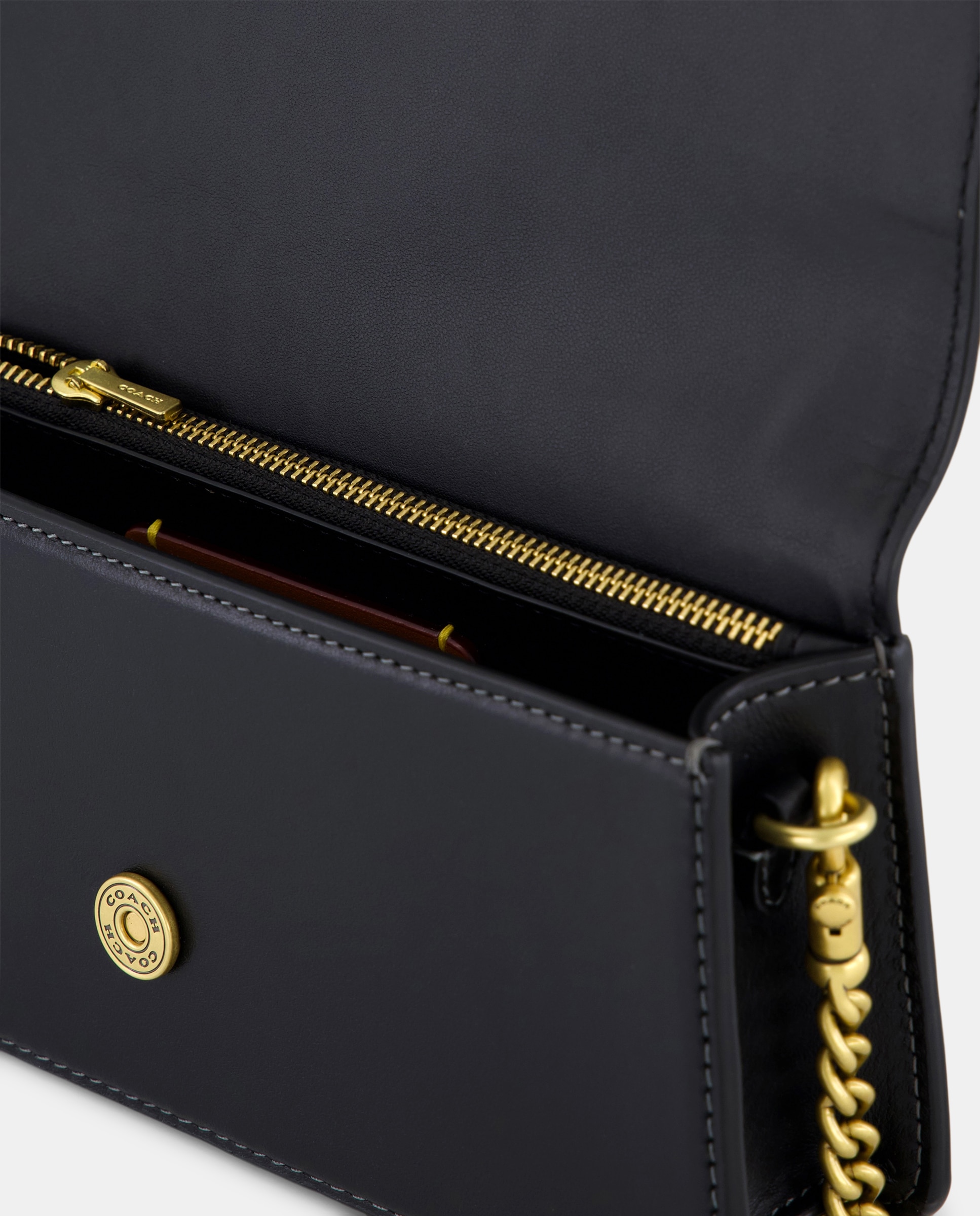 Carteira de Mão com Corrente Preto-3