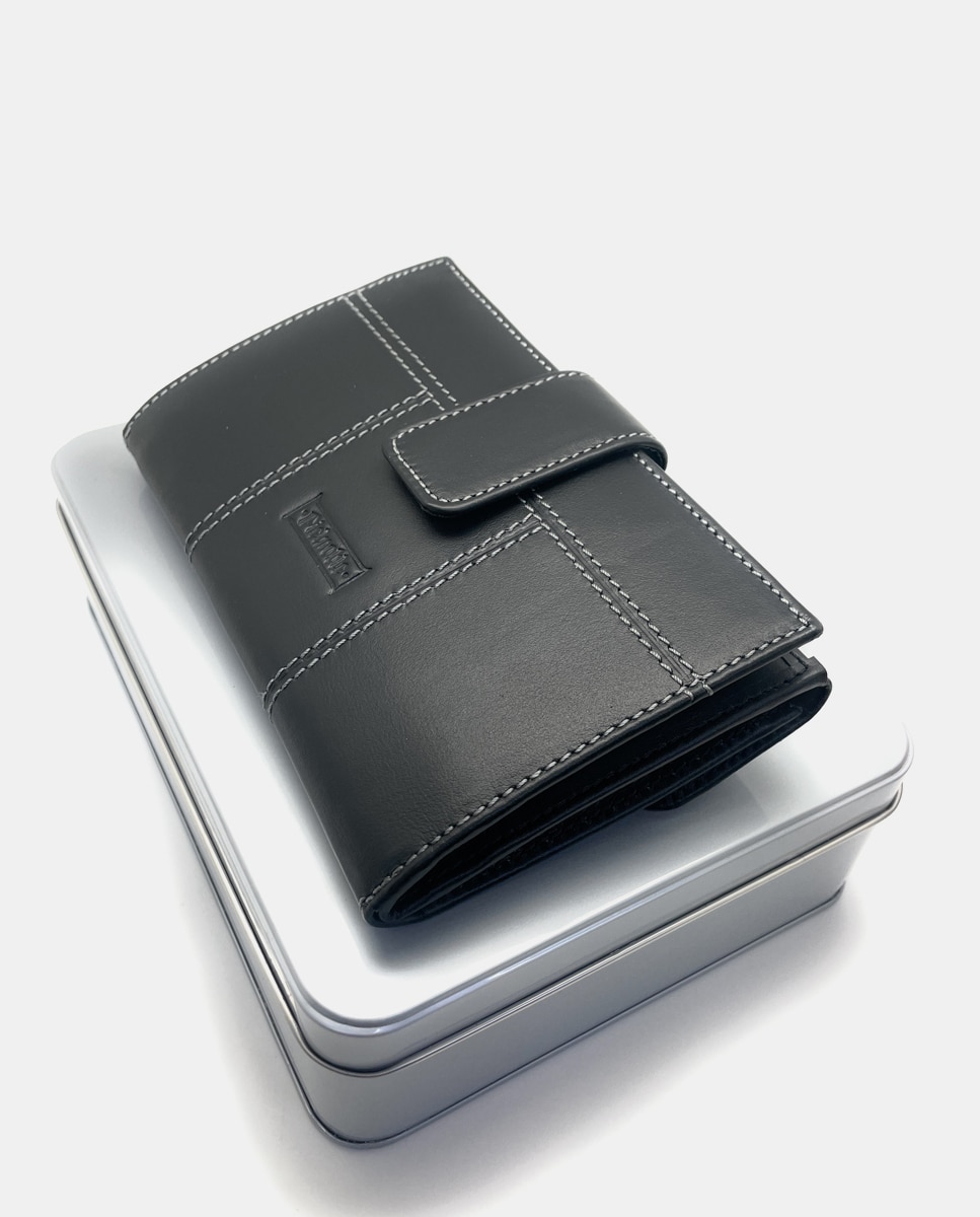 Carteira com Capacidade para Quinze Cartões e em Pele Média - Preto Preto-5