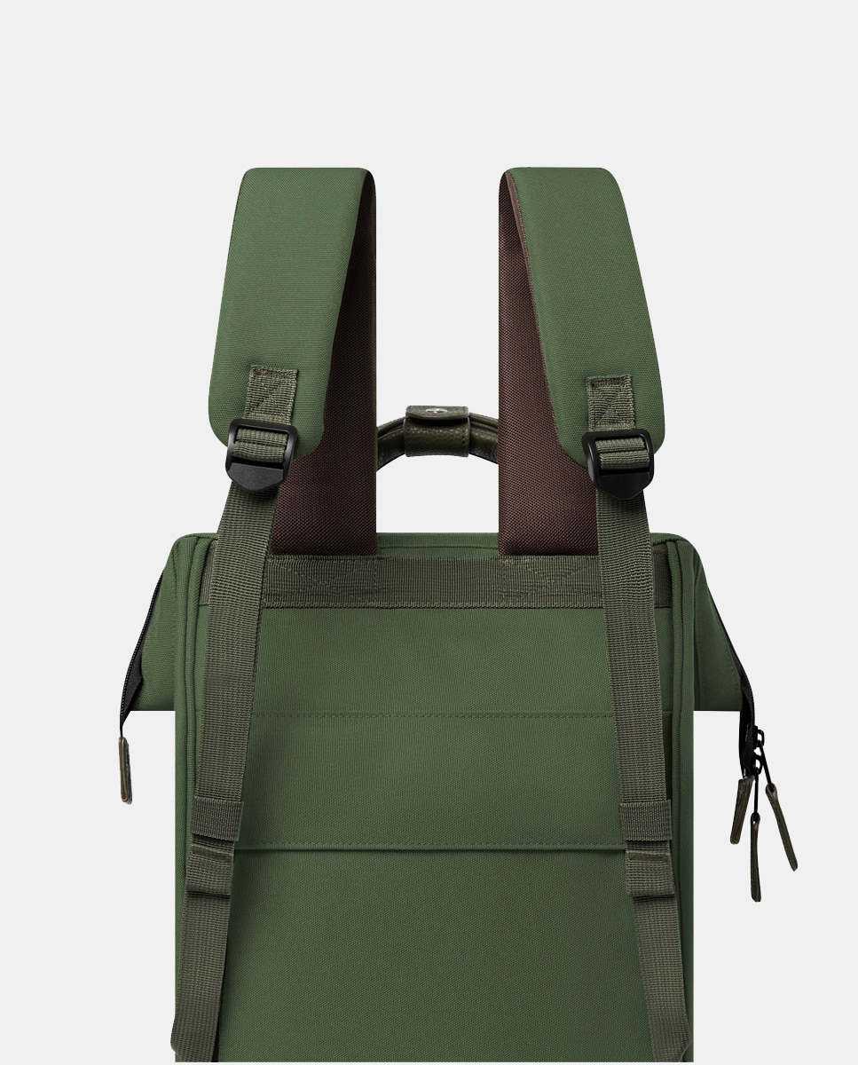 Mochila Adventurer Seoul Medium em Poliéster Reciclado Repelente à Água - Verde Militar Verde-militar-7