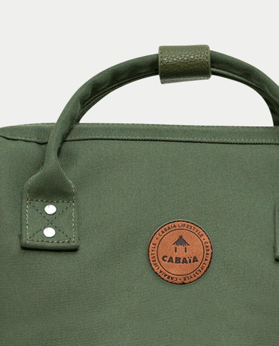 Mochila Adventurer Seoul Medium em Poliéster Reciclado Repelente à Água - Verde Militar Verde-militar-11