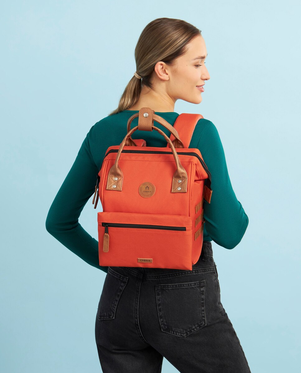 Mochila Unissexo Adventurer Bogotá Small em Material Reciclado e Repelente à Água Laranja-2