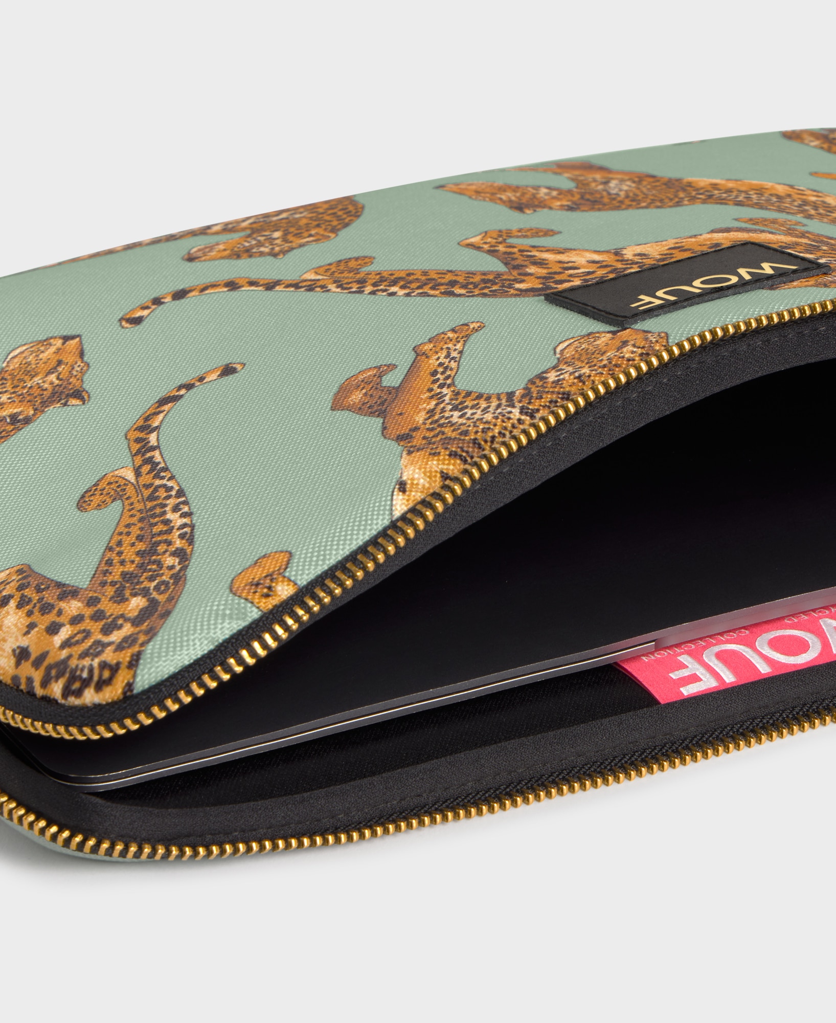 Capa de Portátil 13" & 14" Emerald Leopard Verde-3