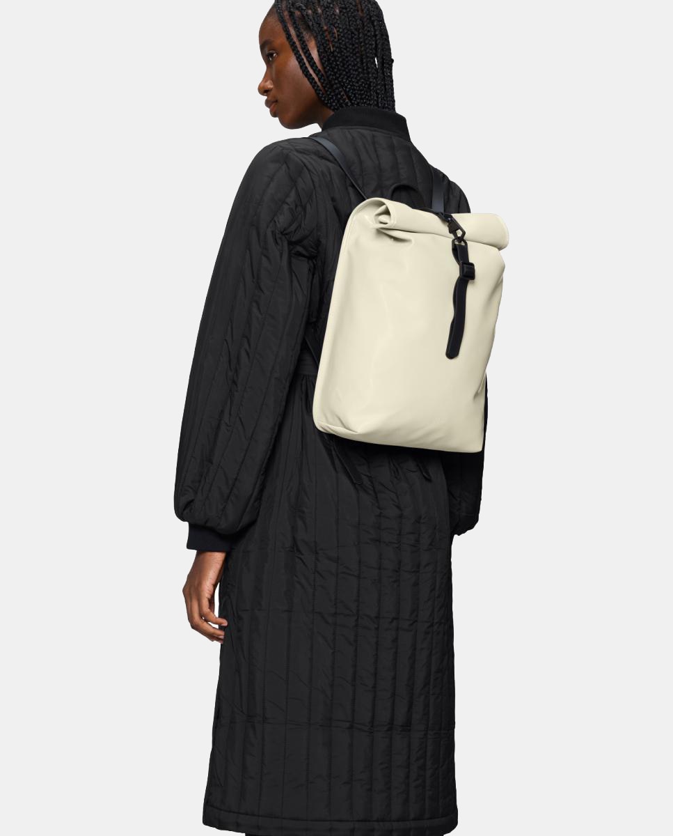 Mochila Pequena Rolltop Resistente à Água - Preto Creme-4