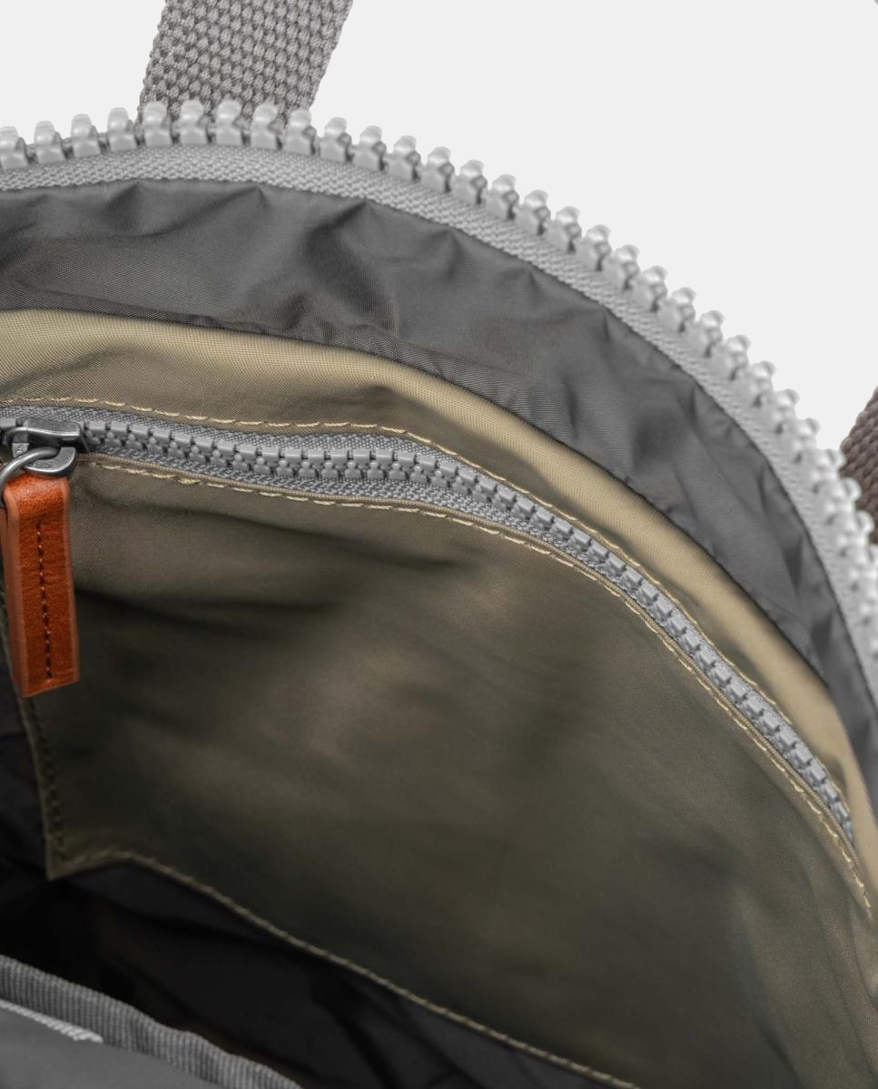 Mochila Unissexo Canfield B Recycled Pequena de Nylon Repelente à Água Bege-4