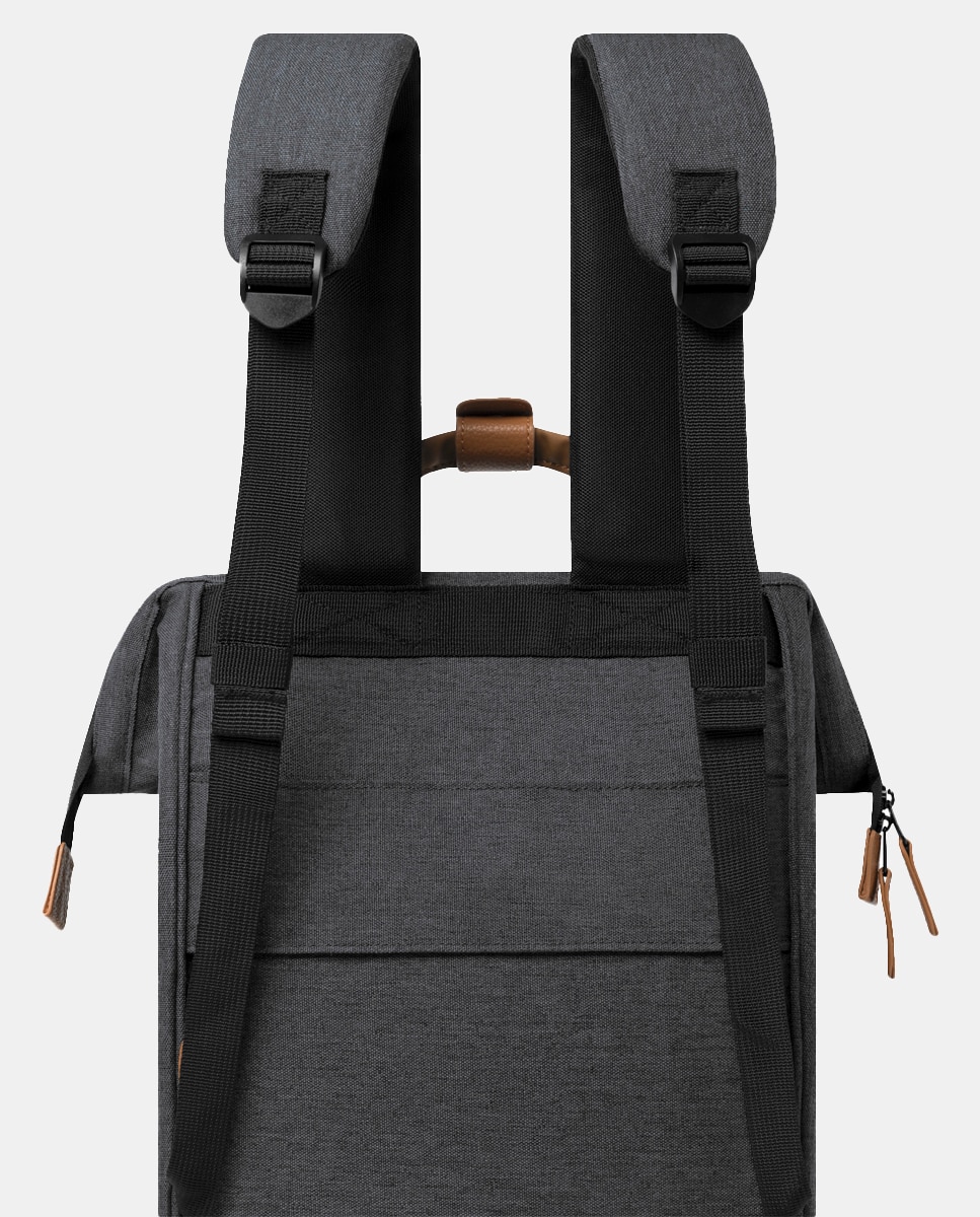 Mochila mediana Londres en Gris oscuro repelente al agua · Cabaia