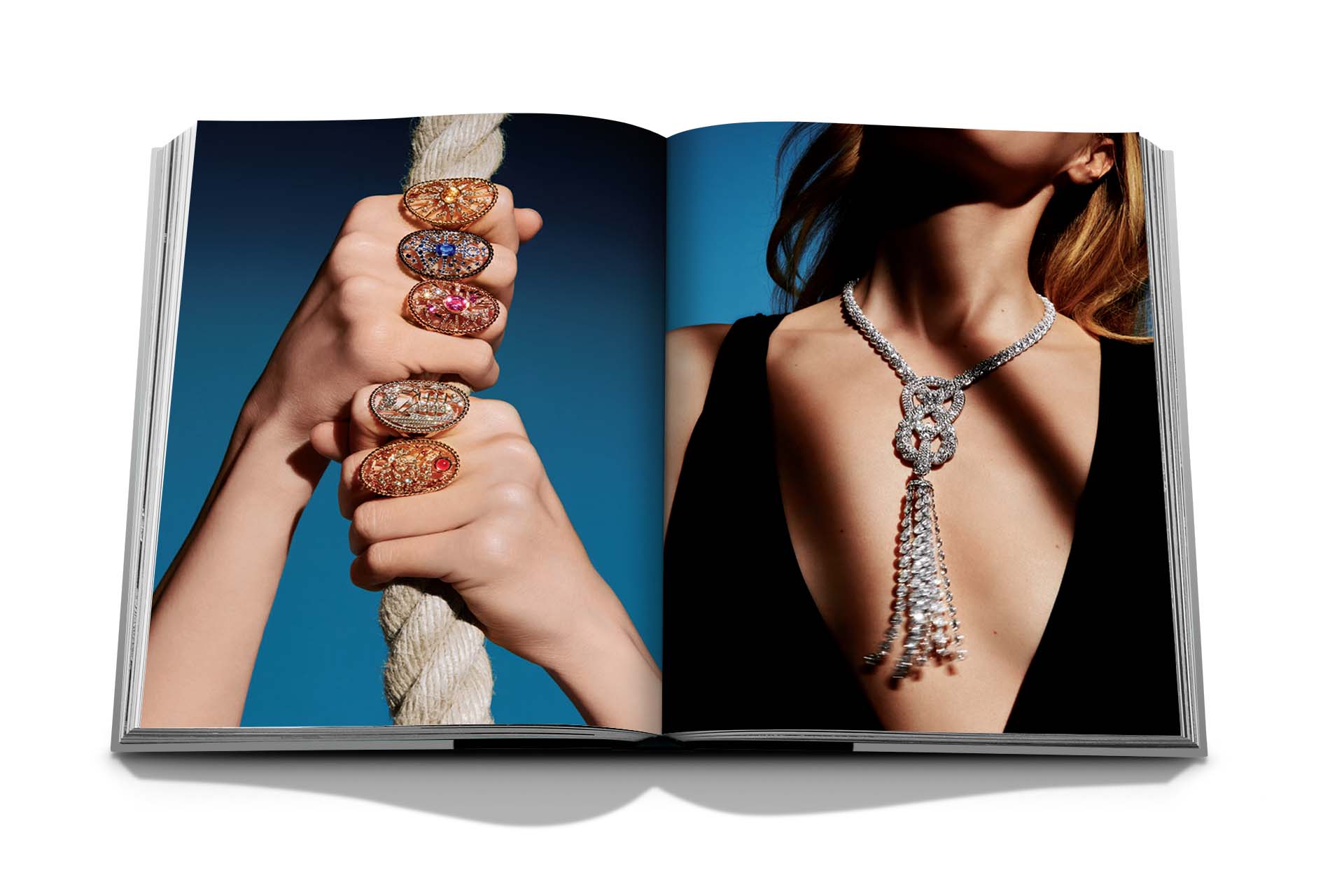 Chanel set of 3 : fashion, jewelry & watches, perf 10