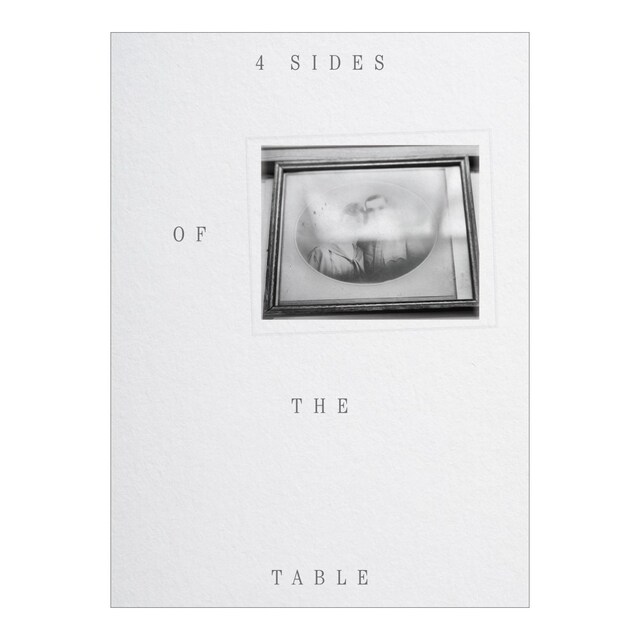 Imagem 0 de 4 Sides of the Table (Capa mole)