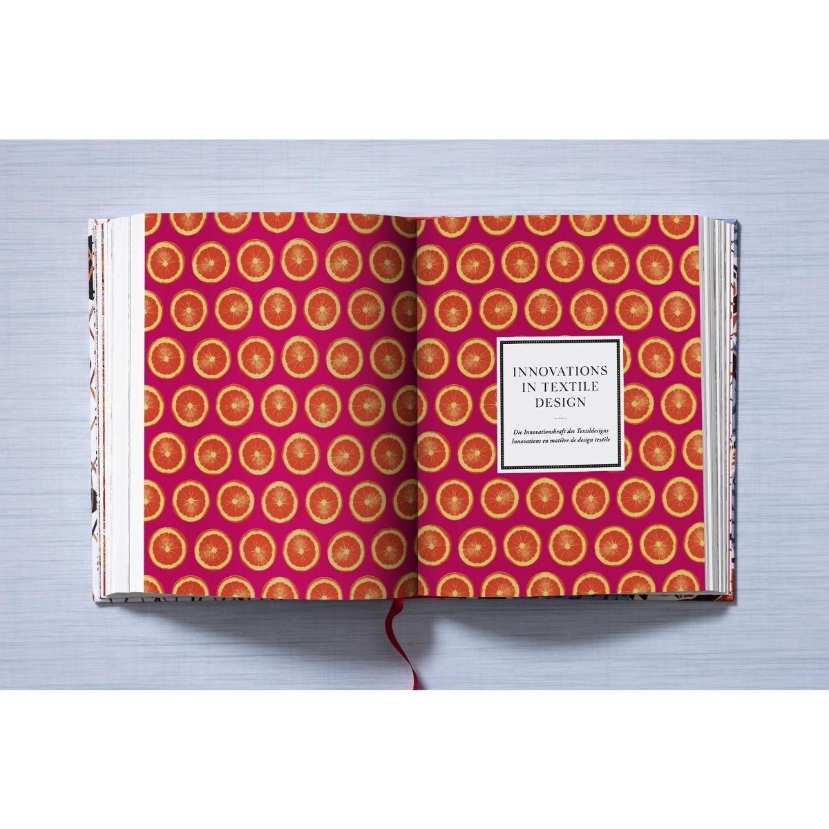 The Book of Printed Fabrics. From the 16th century until today (Capa dura) 12