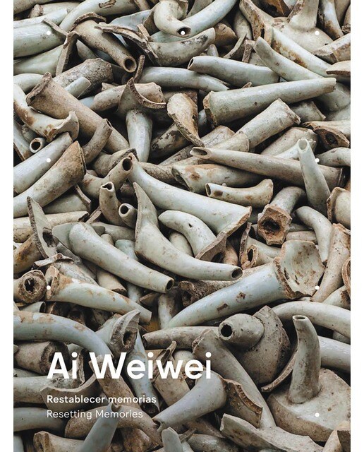 AI WEIWEI. Restablecer Memorias - Resetting Memories (Capa mole com abas) 1
