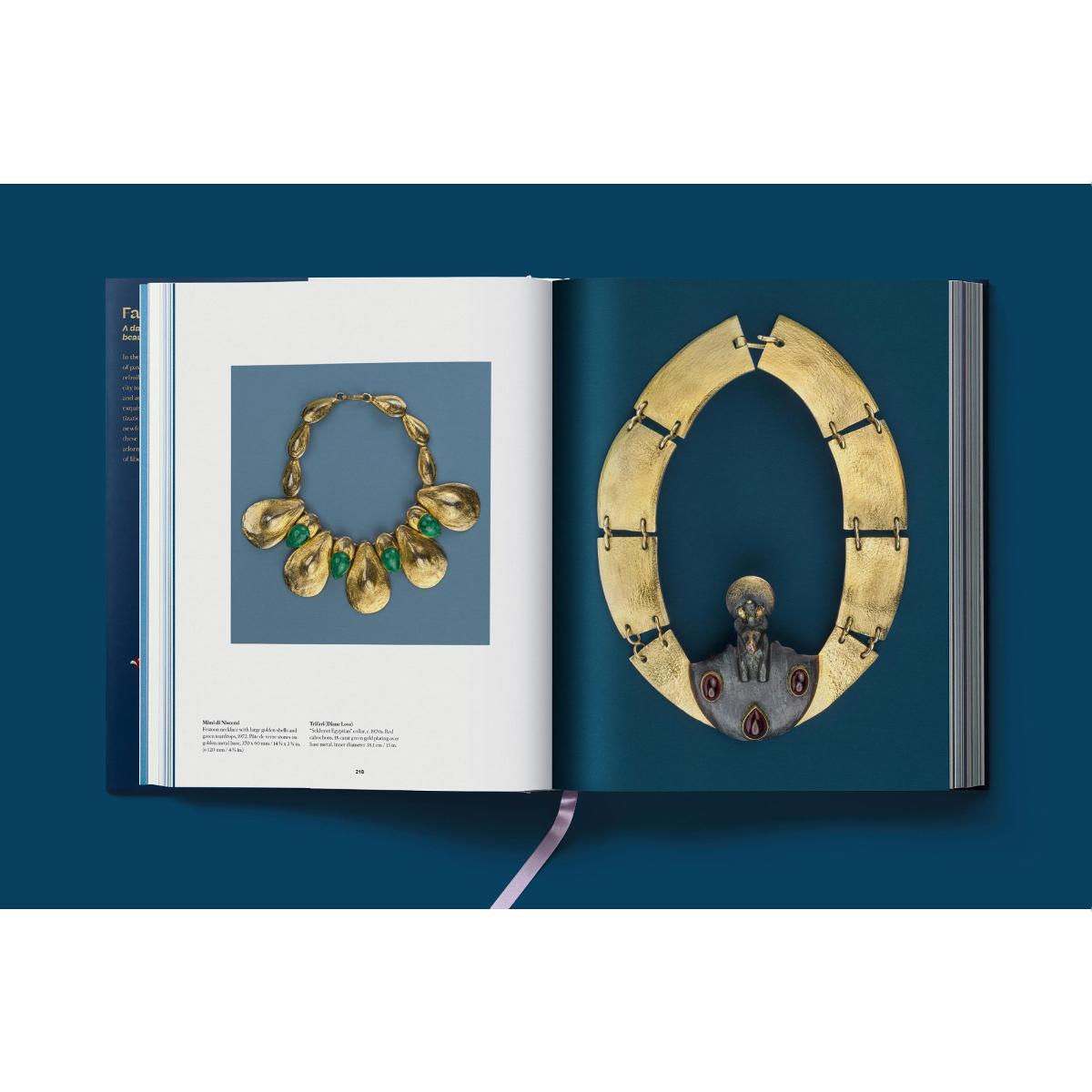 Costume Jewelry (Capa dura) 6