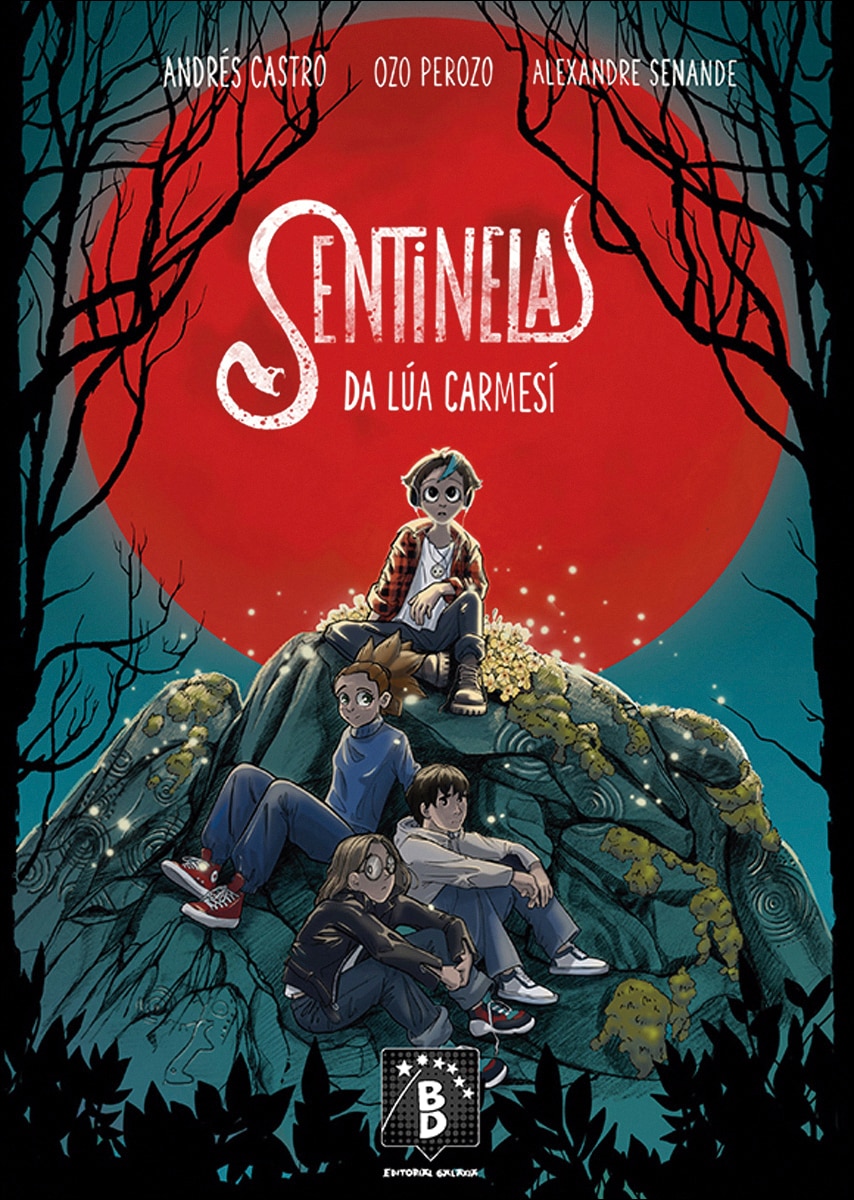 Sentinelas da Lúa Carmesí (Capa mole com abas) 1