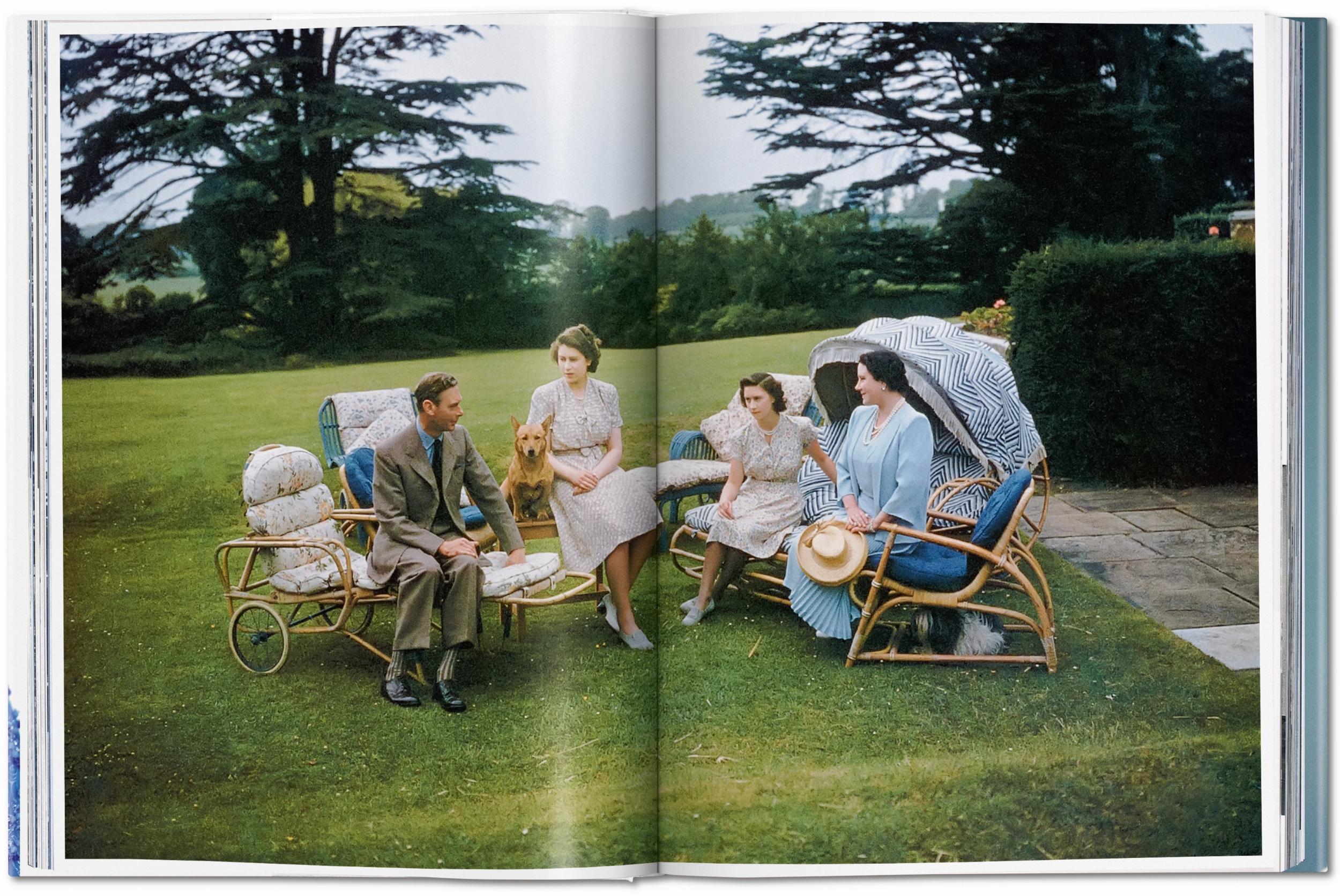 Her Majesty. A Photographic History 1926&2022 (Capa dura) 5