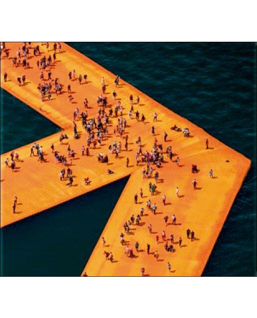 Christo floating piers (in) 1