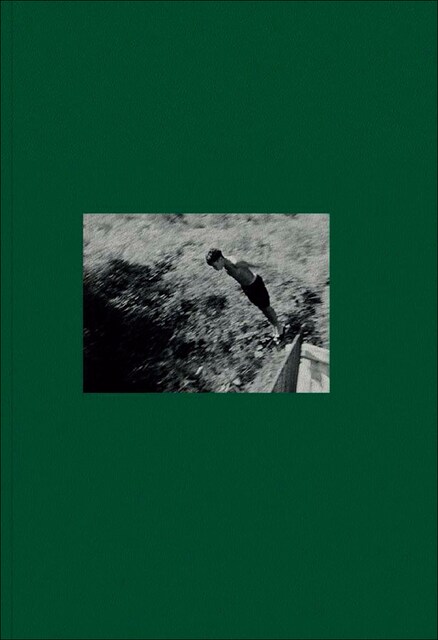 Imagem 0 de Una ciutat desconeguda sota la boira. Noves imatges de la Barcelona dels barris (Capa dura)