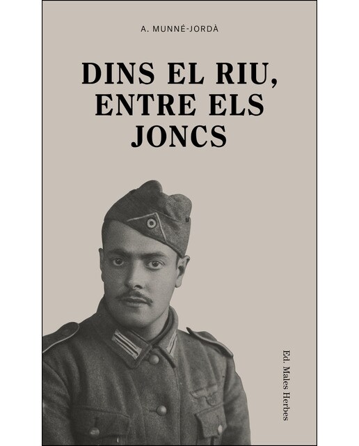 Dins el riu, entre els joncs