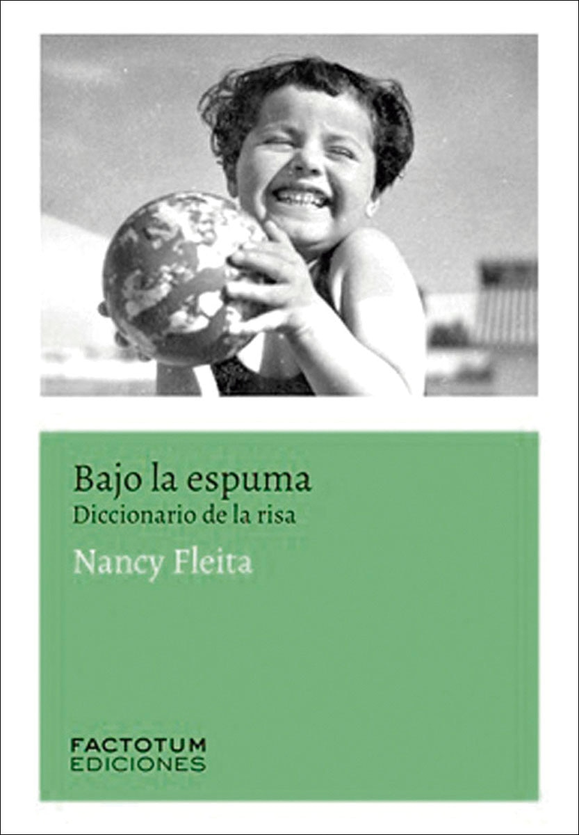 Bajo la espuma