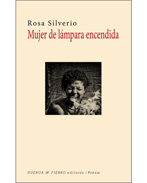 Mujer de lámpara encendida