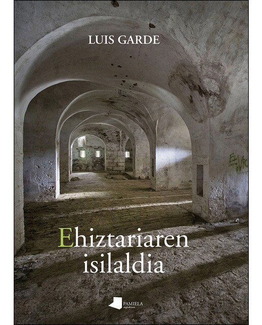 Ehiztariaren isilaldia(Tapa blanda) 1