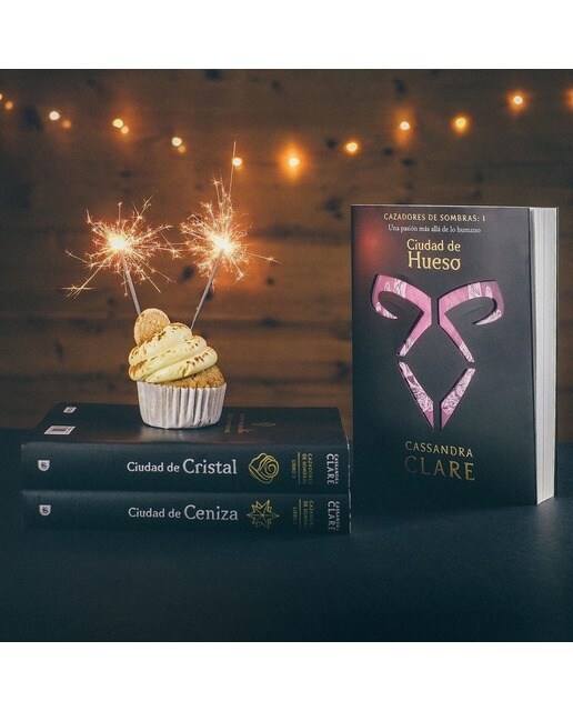 Ciudad de Hueso: Cazadores de sombras: 1  (Tapa blanda con sobrecubierta) 2