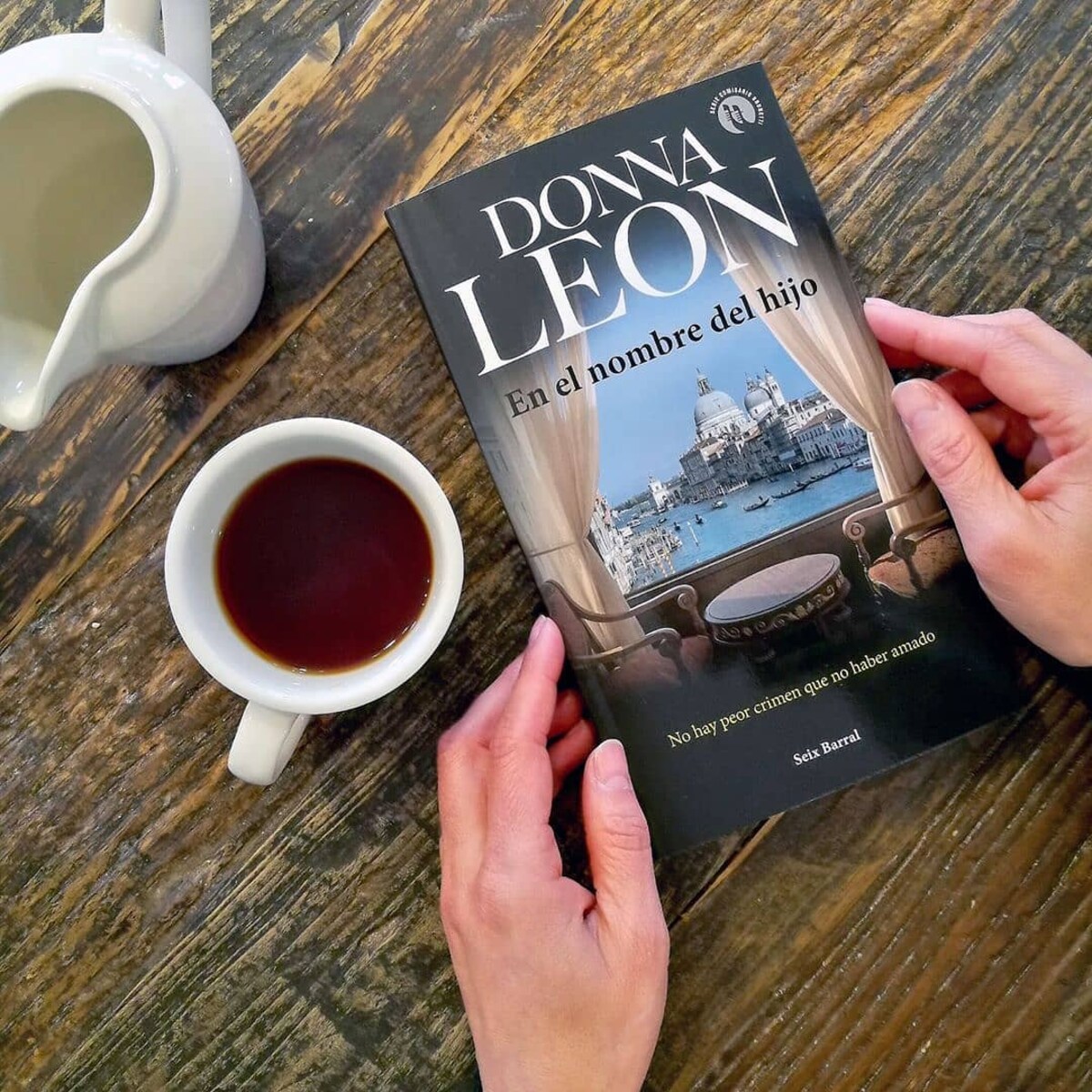 En el nombre del hijo: Serie Comisario Brunetti (Bolsillo) (Tapa blanda) 3