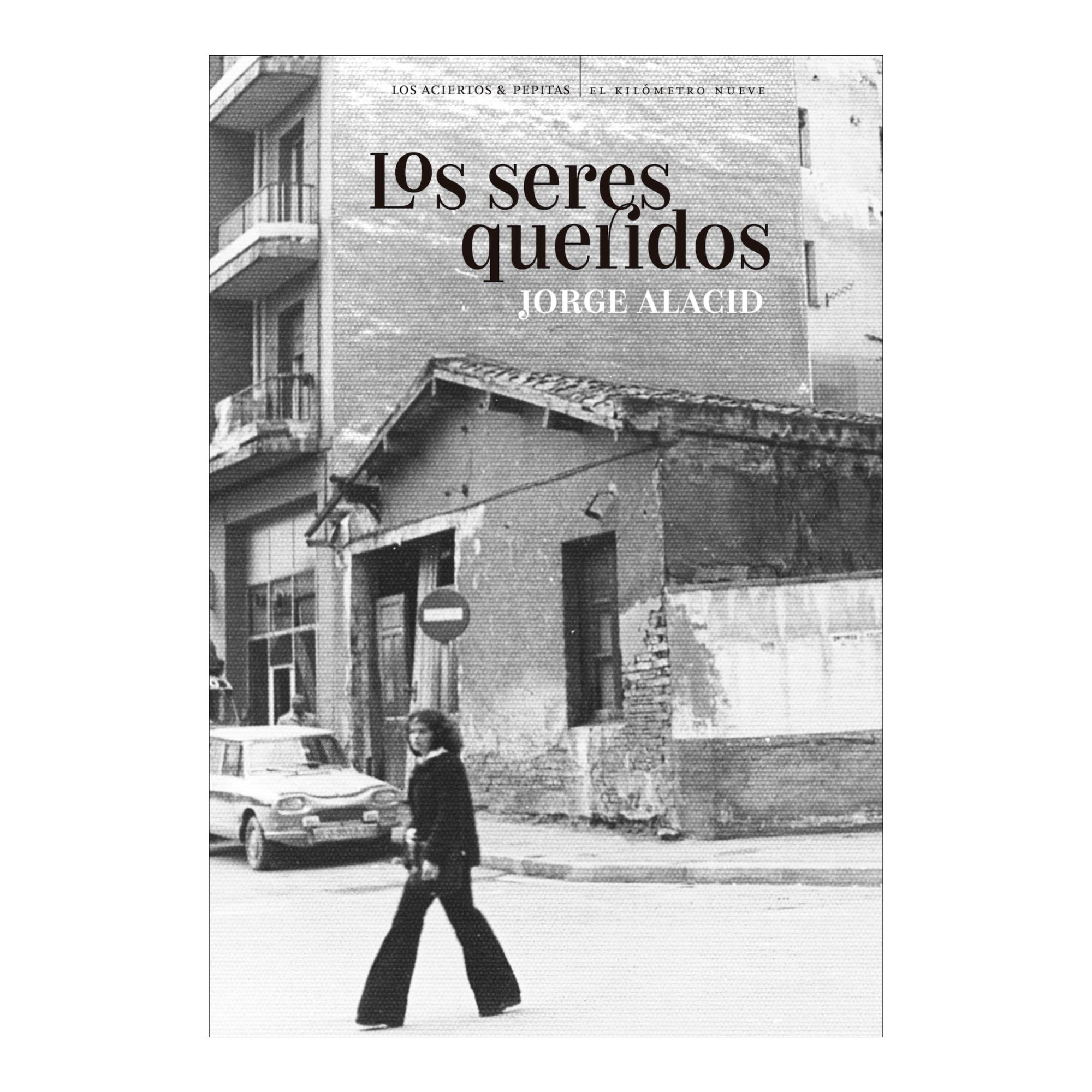Imagen 0 de Los seres queridos  (Tapa blanda con solapas)