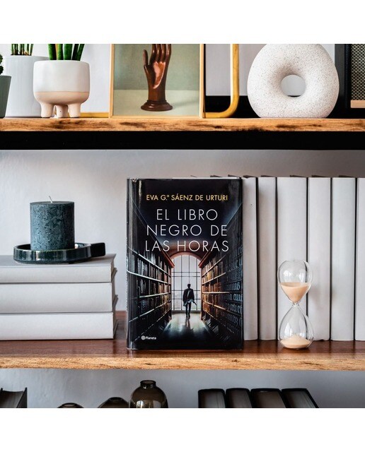 El Libro Negro de las Horas (Serie Kraken, 1) (Tapa dura) 7